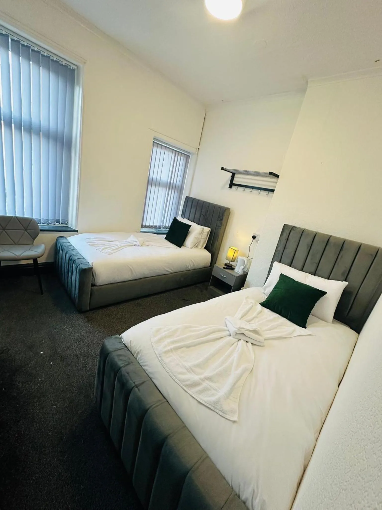 Bedroom, Bed in The New Valron Hotel