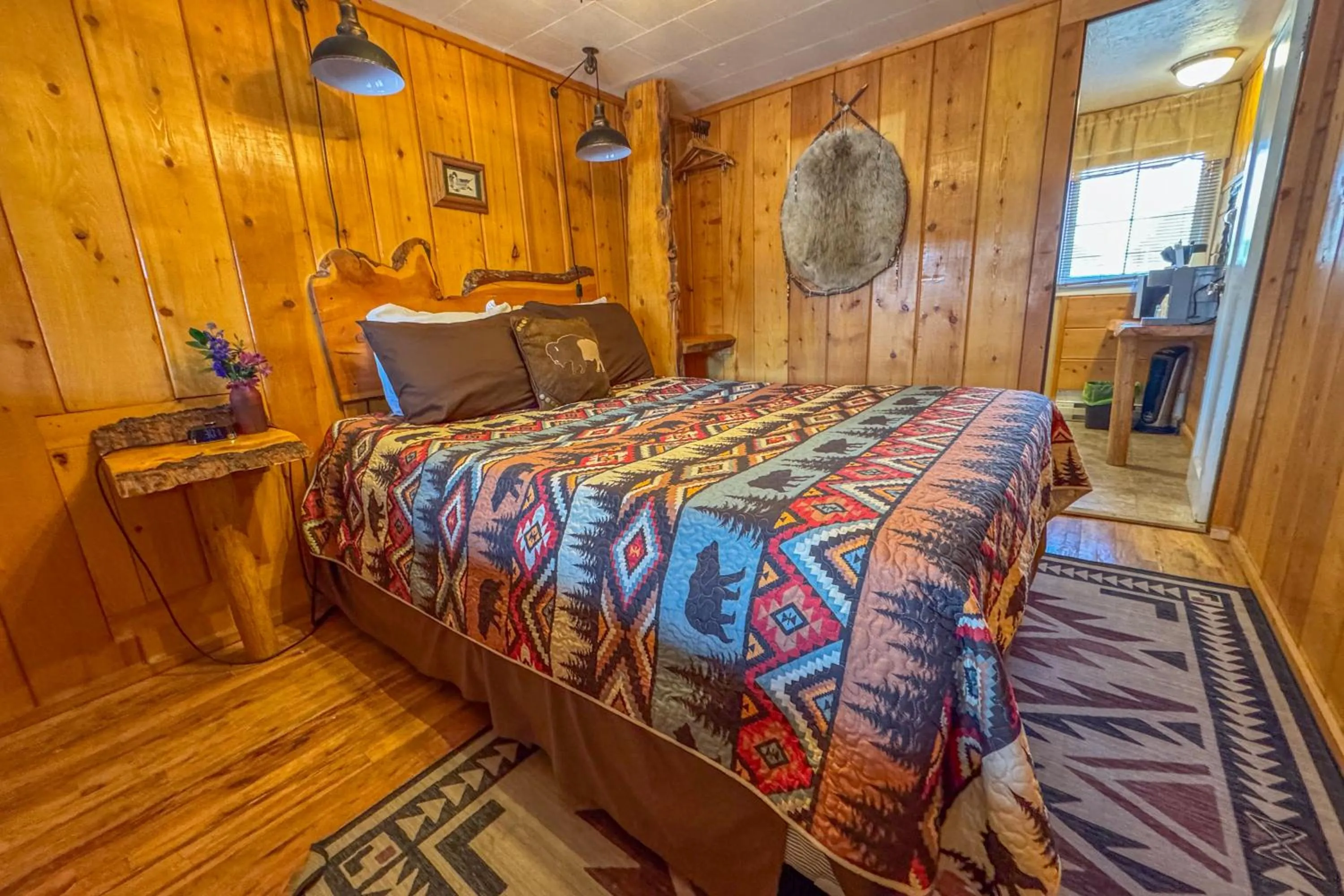 Bed in Chinook Winds Lodge