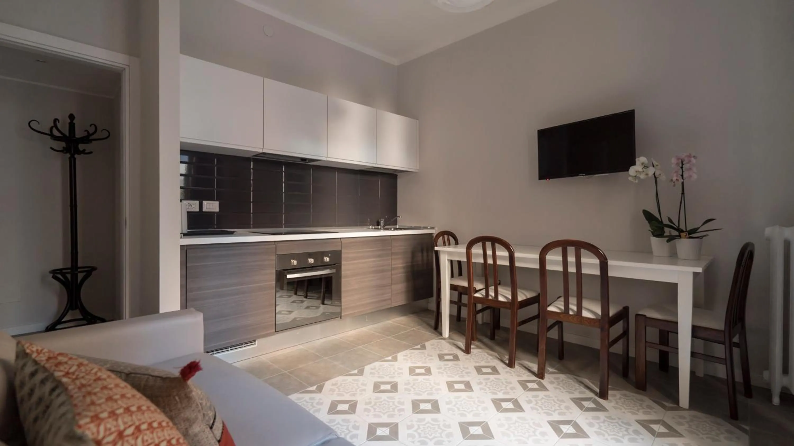 Photo of the whole room in Italianway-Melzo 12