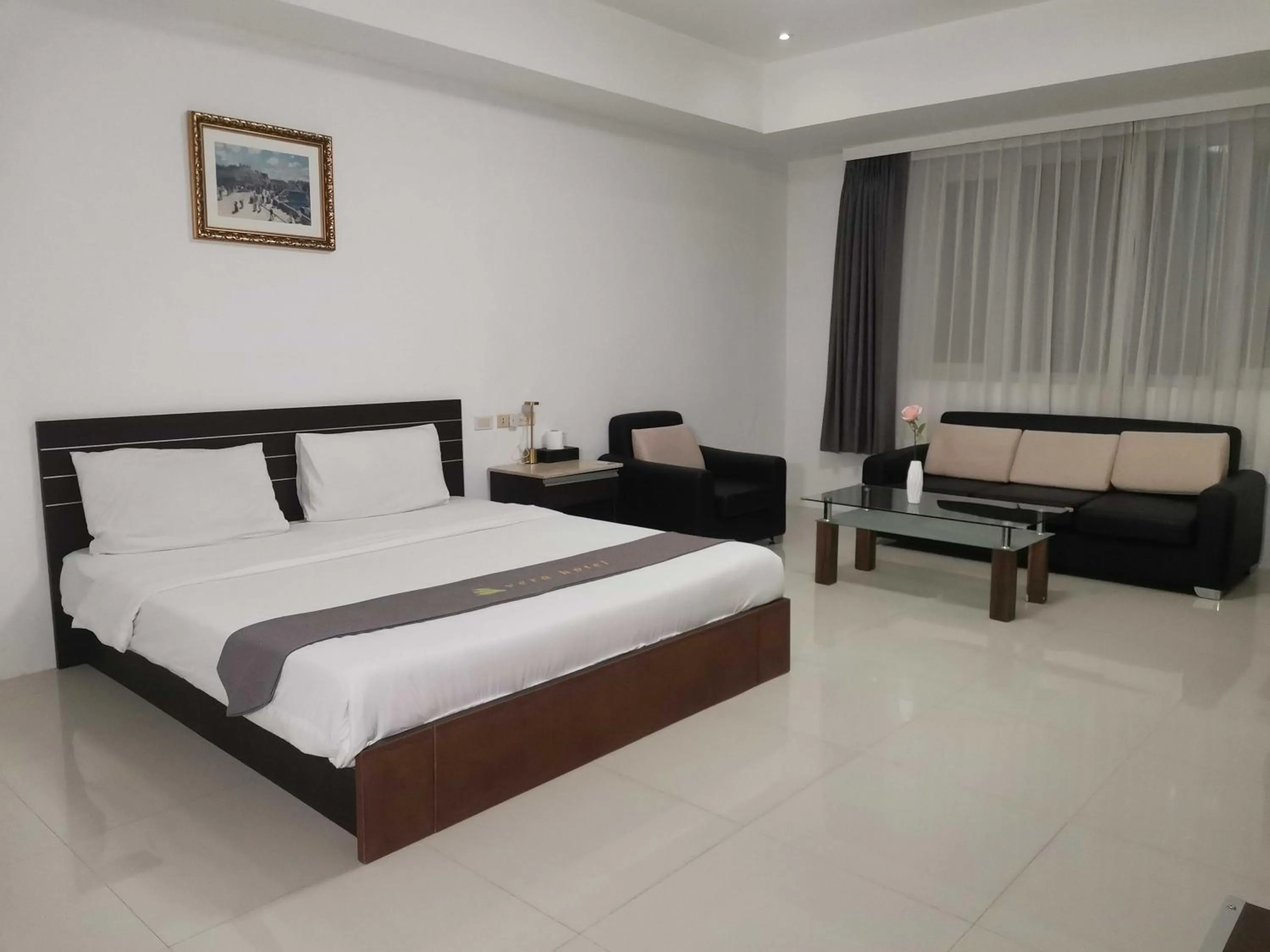 Bedroom, Bed in Townhouse Oak Vera Hotel Near Clark International Airport