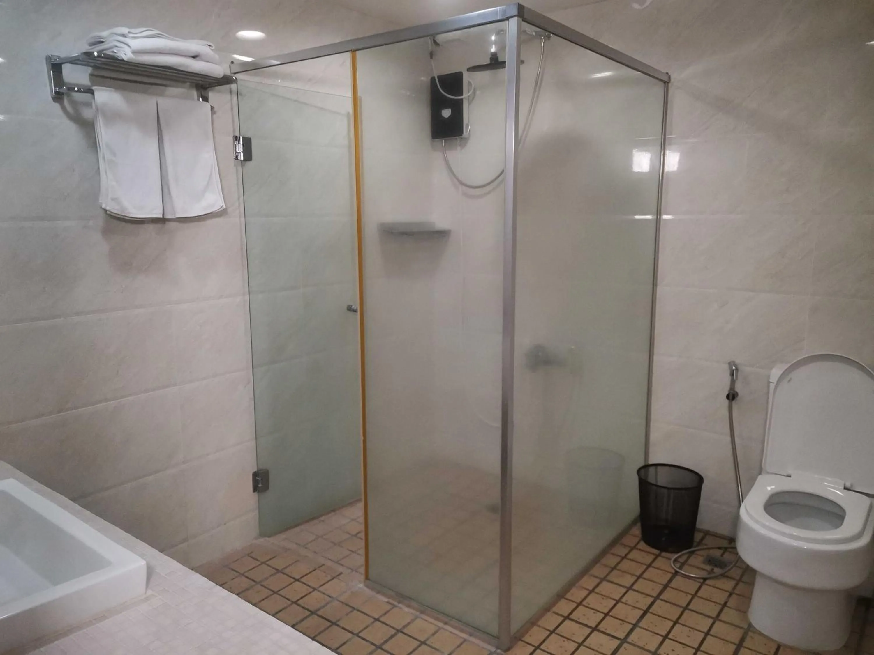 Bathroom in Townhouse Oak Vera Hotel Near Clark International Airport