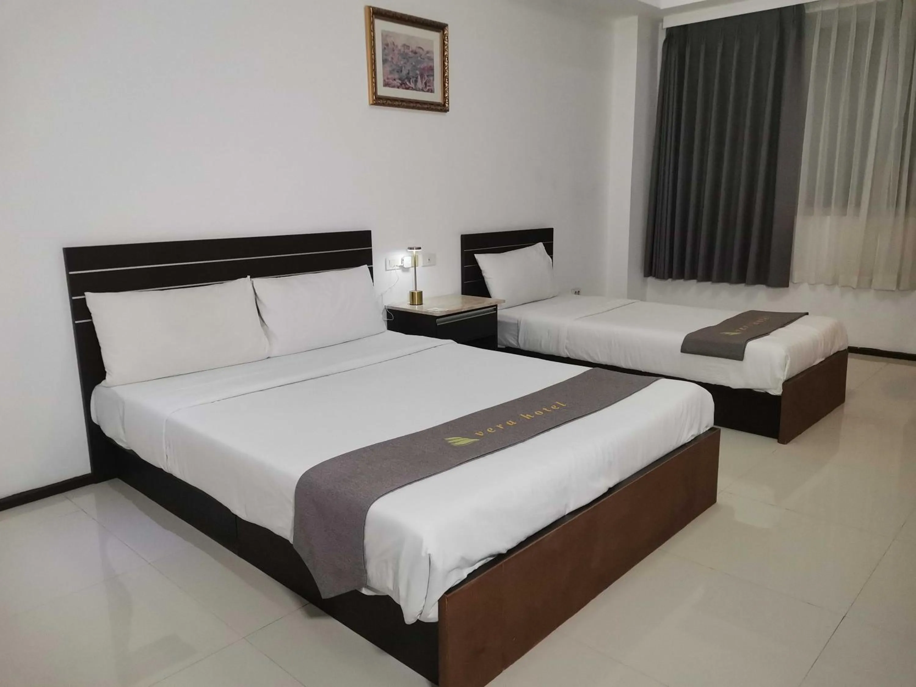 Bedroom, Bed in Townhouse Oak Vera Hotel Near Clark International Airport