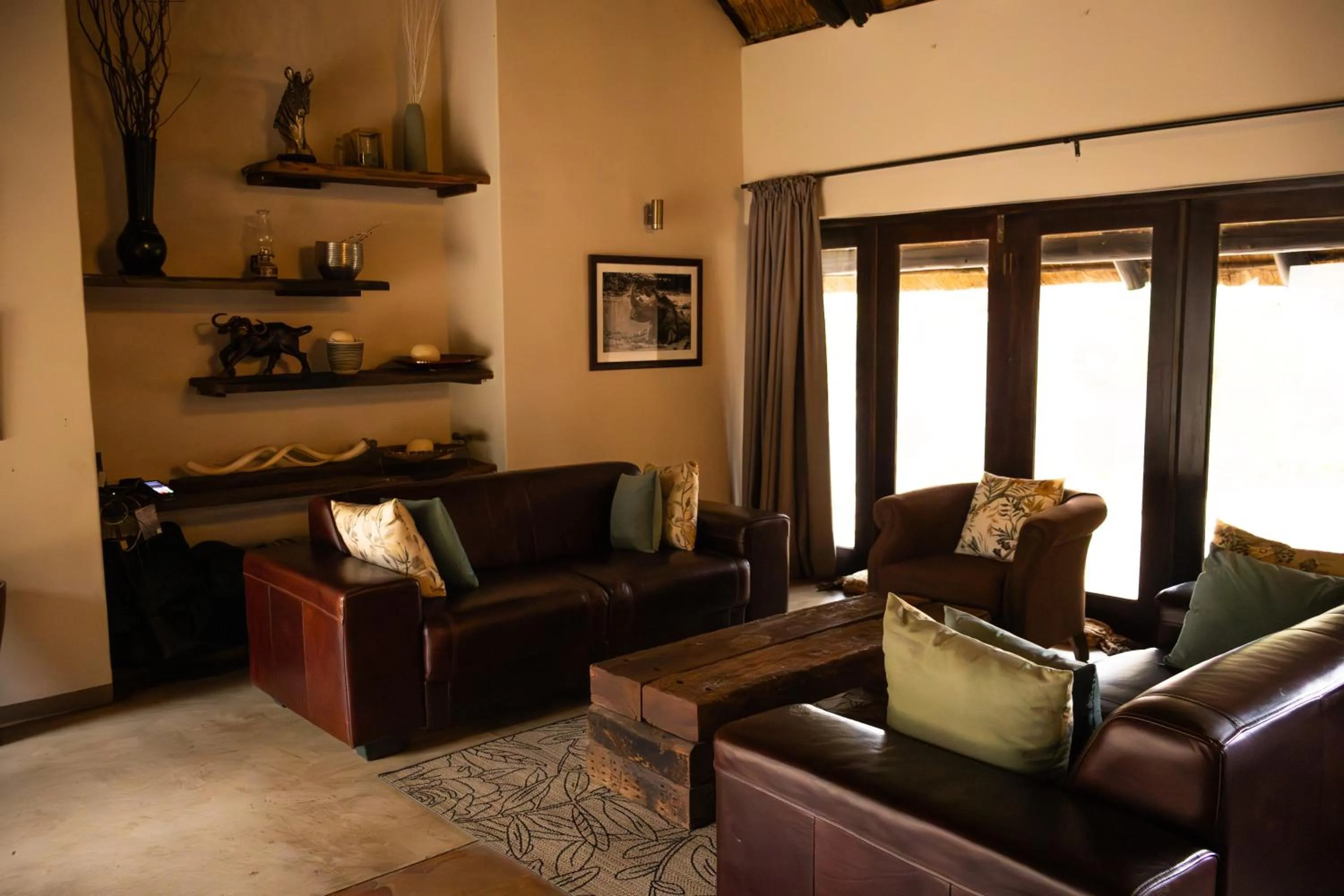 Buffalo Thorn Lodge