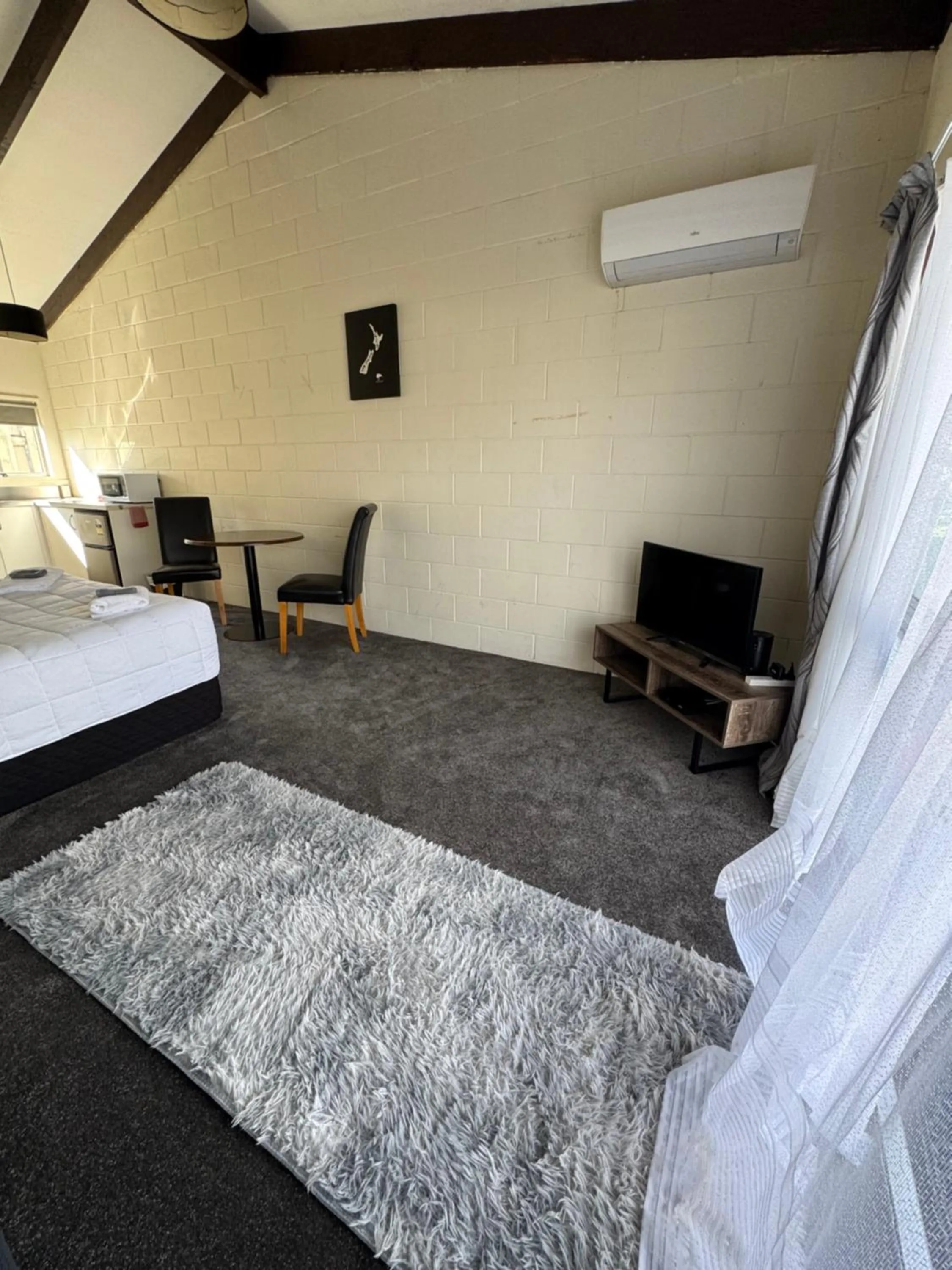 Fountain Court Motel