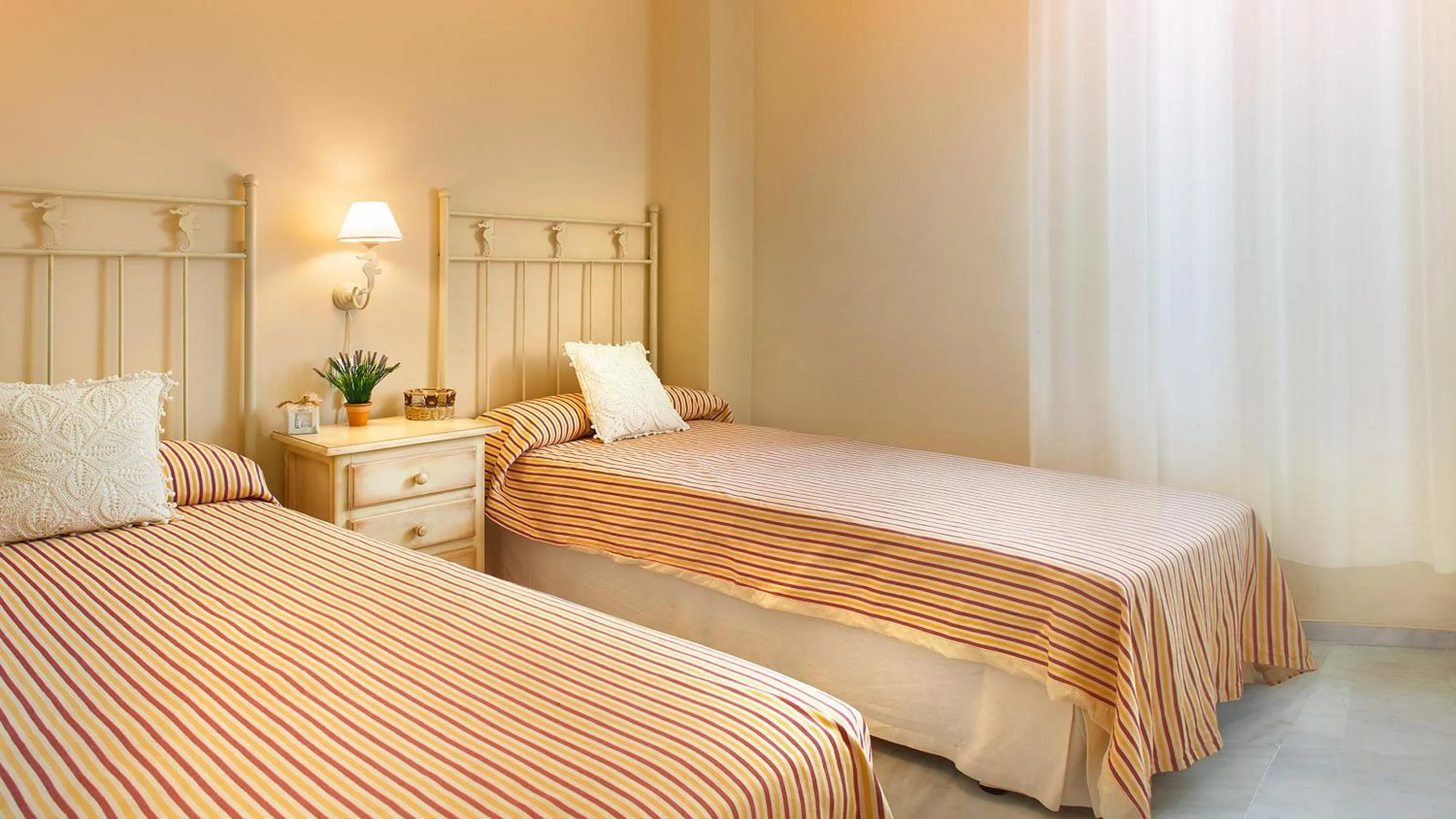 Bedroom, Bed in Life Apartments Costa Ballena