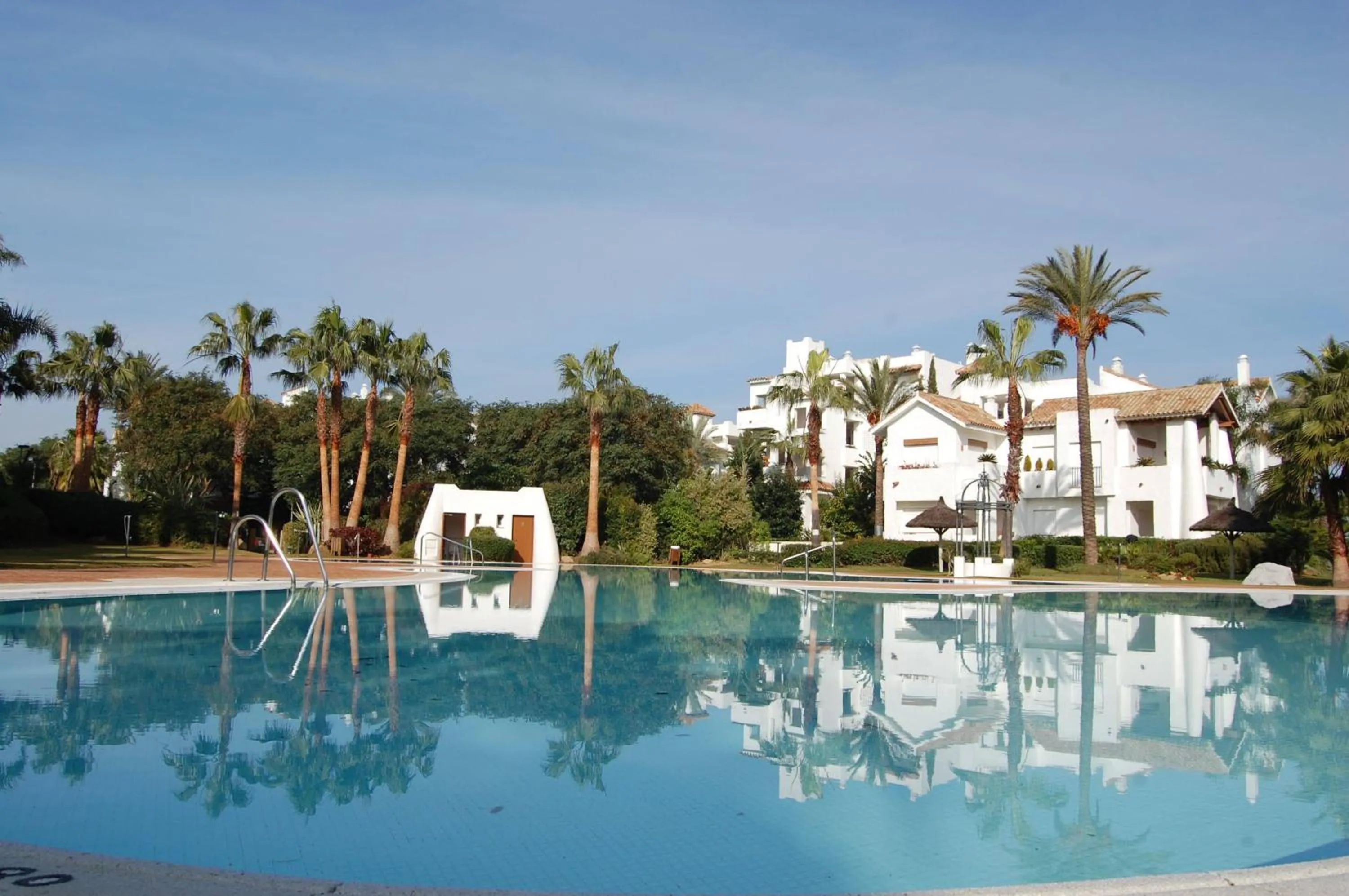 Facade/entrance in Life Apartments Costa Ballena