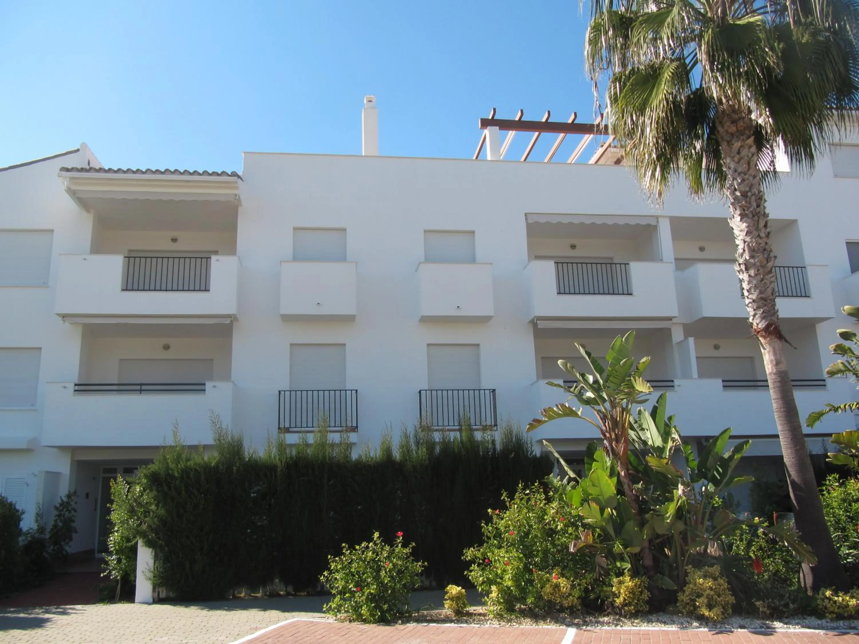 Facade/entrance in Life Apartments Costa Ballena