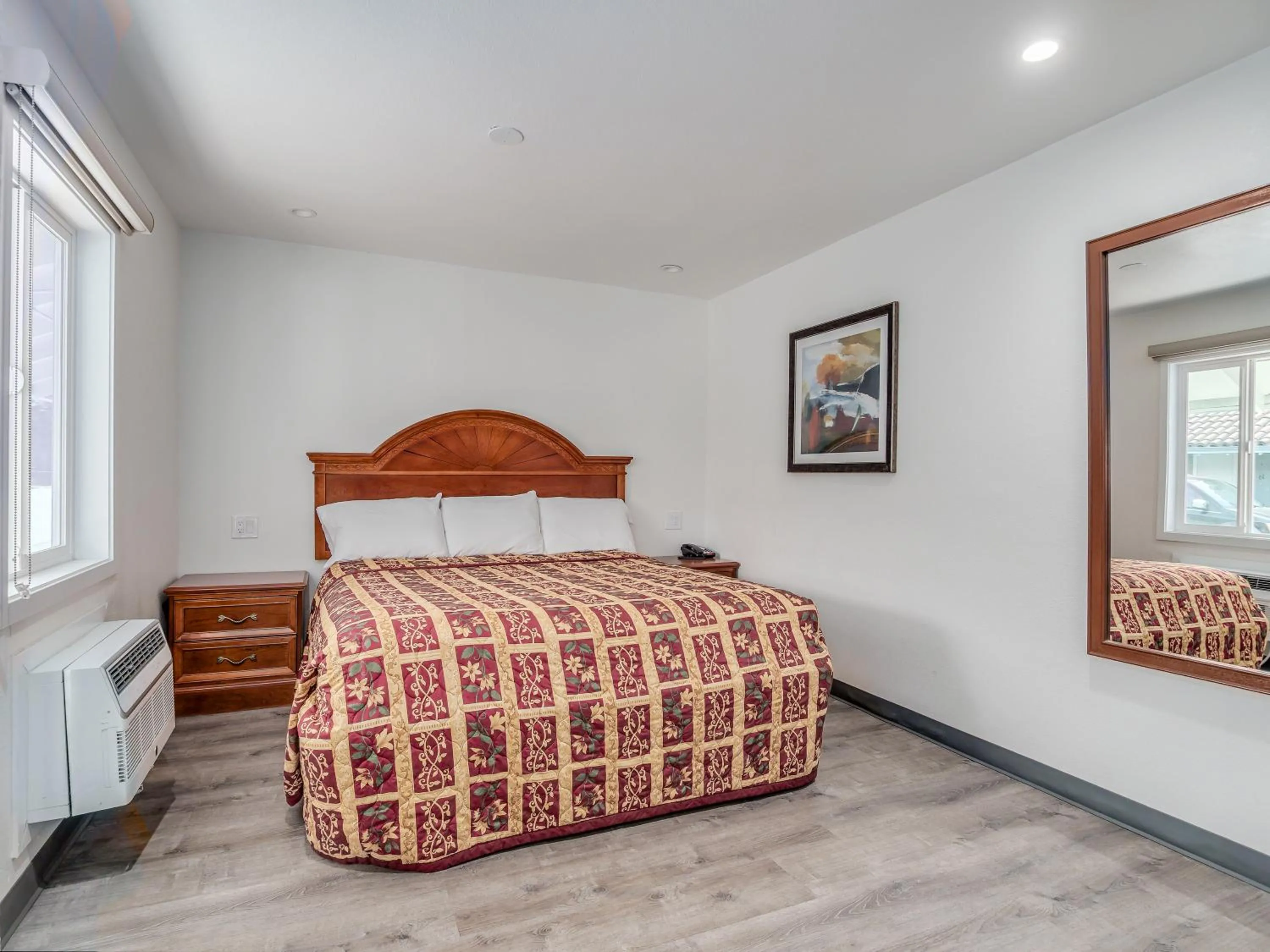 Standard King Room in Alameda Motel San Jose