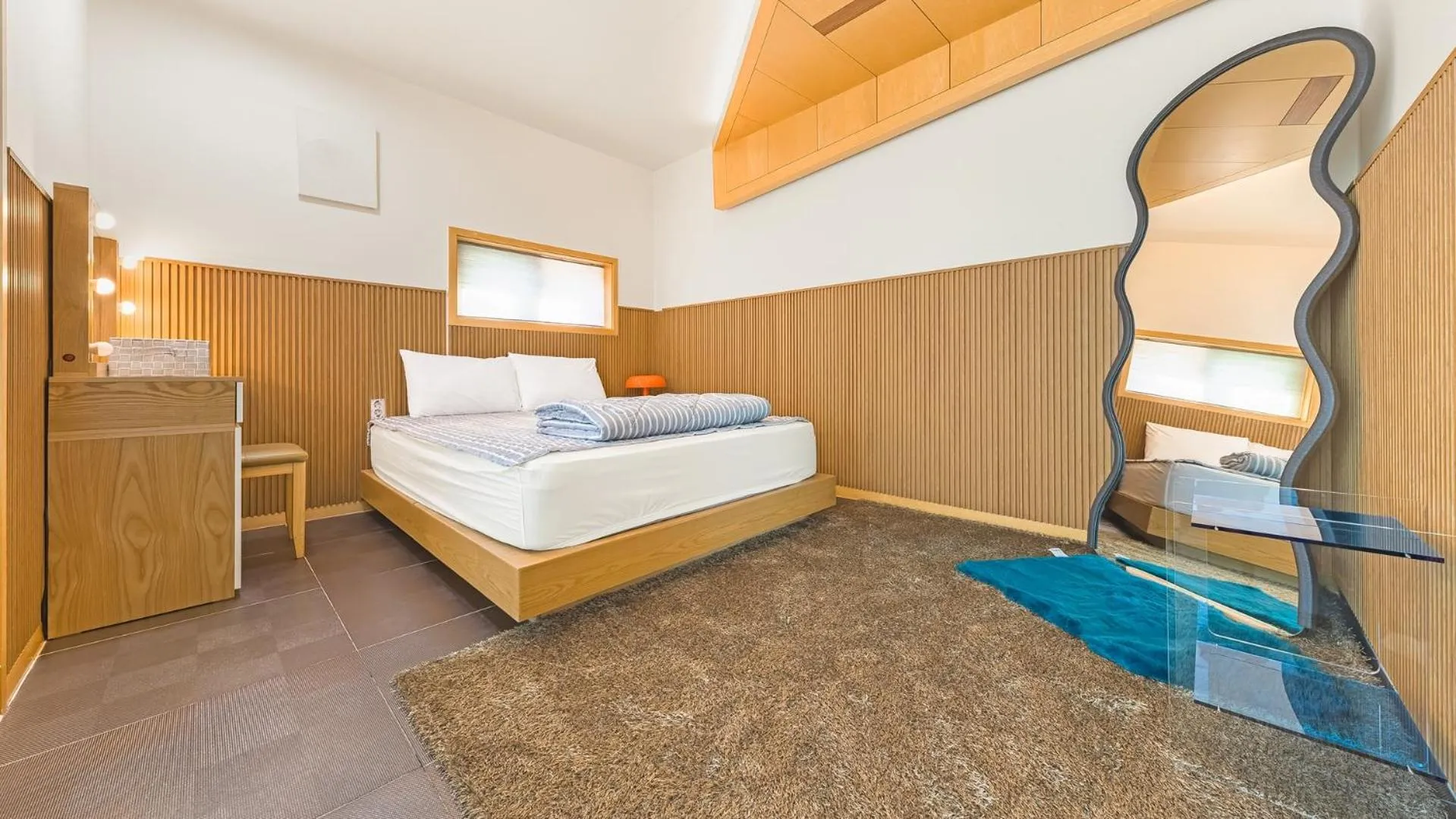 Property building, Bed in Gapyeong Rondavill Pension