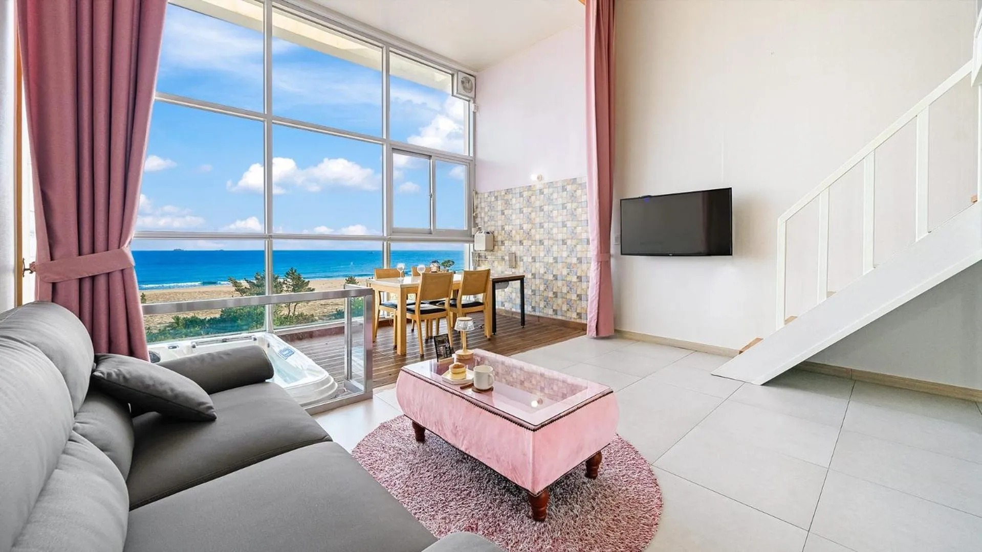 Photo of the whole room in Yangyang Oceanvibe