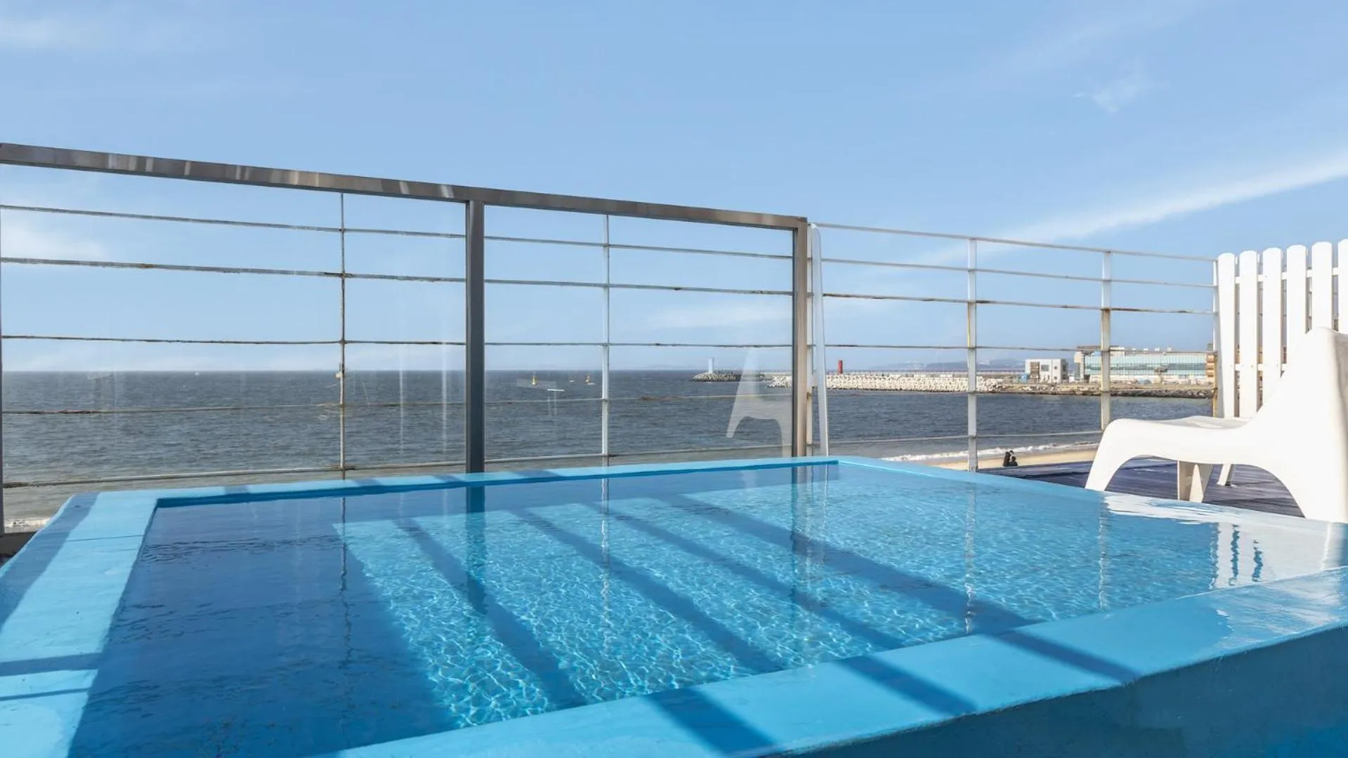 Property building in Boryeong lehouse pension