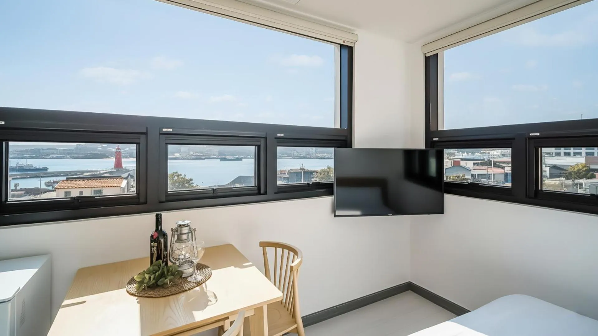 Property building in Yeosu Nangmanstay pension