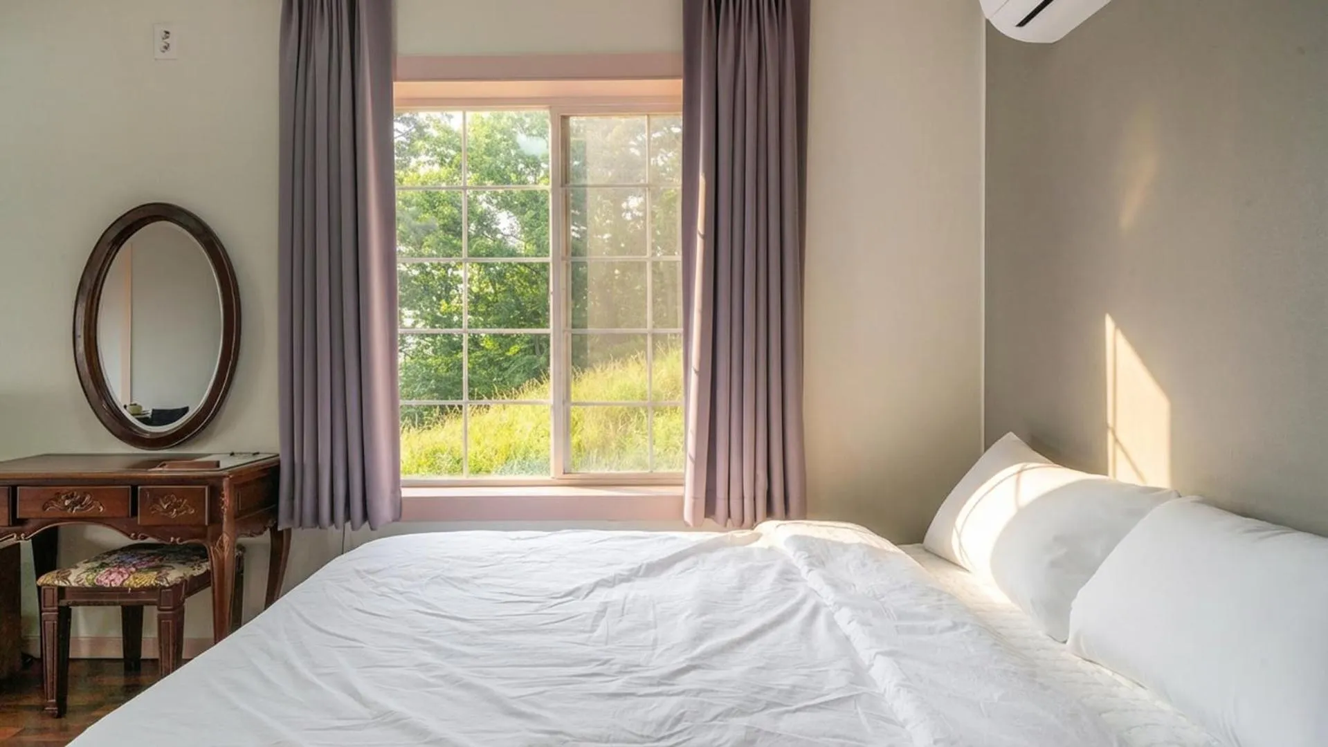 Property building, Bed in Seokmodo supsokbadapunggyeong pension