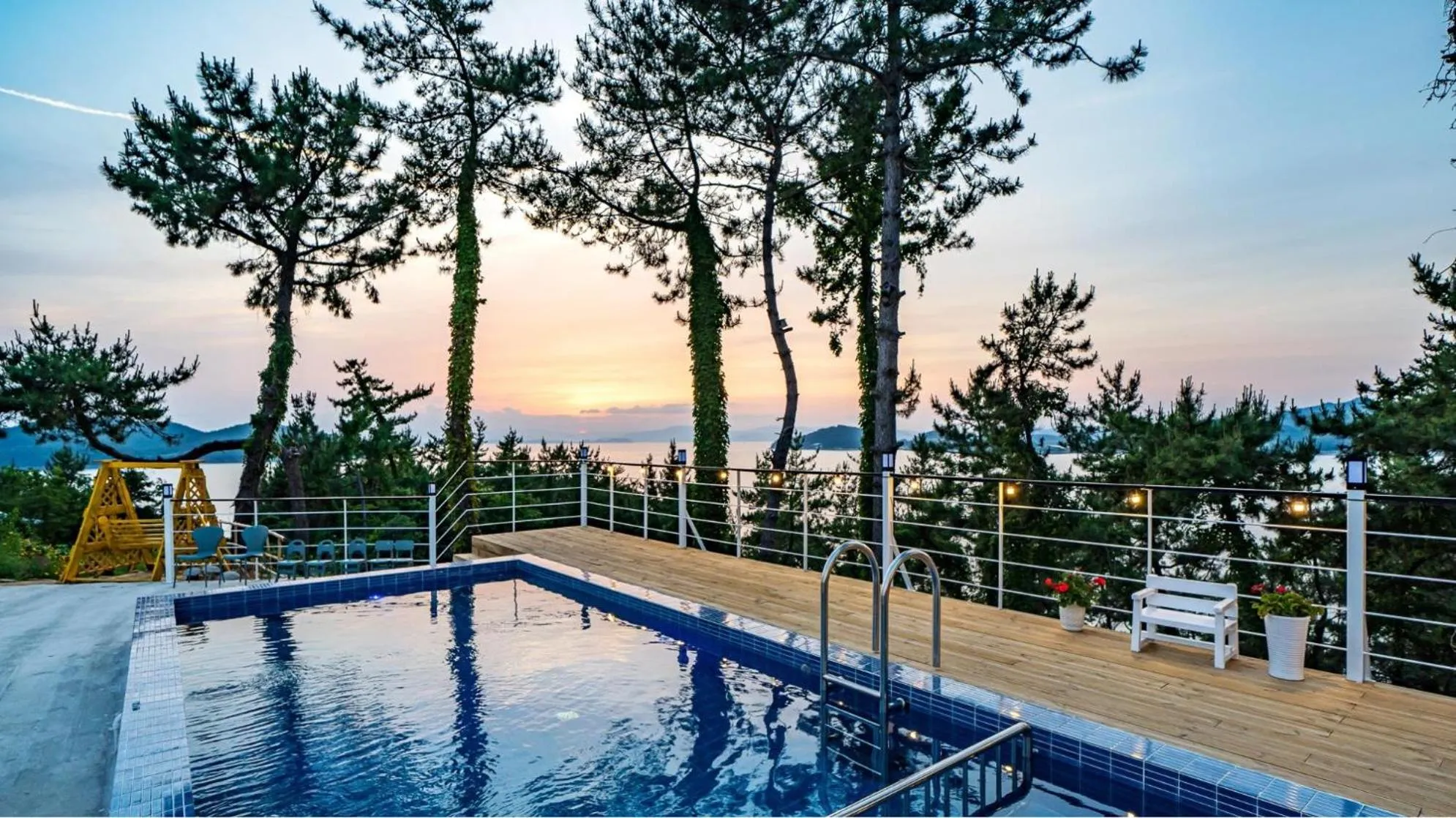 Property building in Yeosu Sky Pension