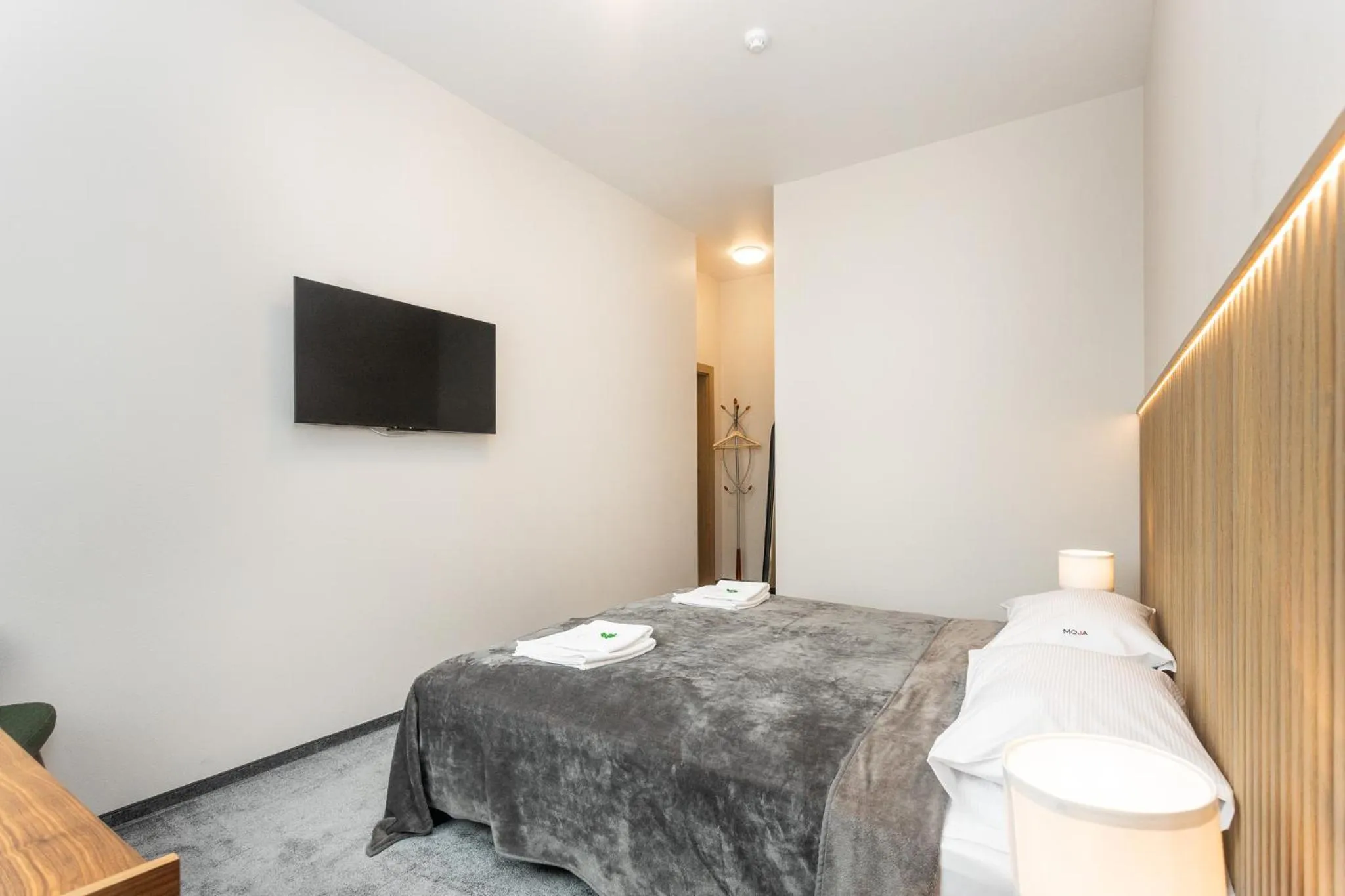 Area and facilities, Bed in Moja Accommodation