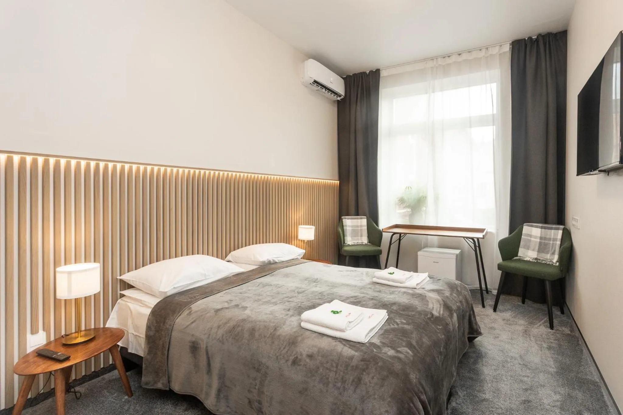 Bedroom, Bed in Moja Accommodation