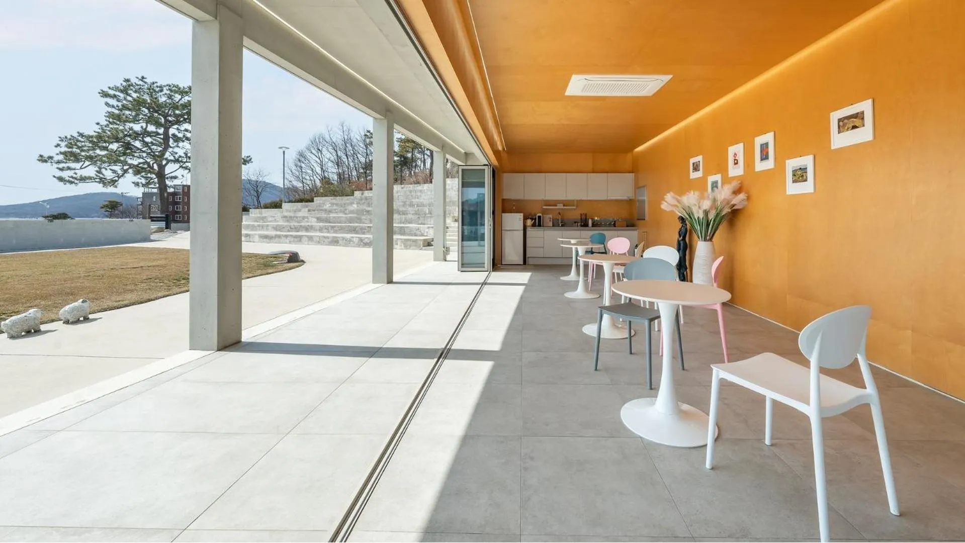 Property building in Ganghwado Lafamilia Pension