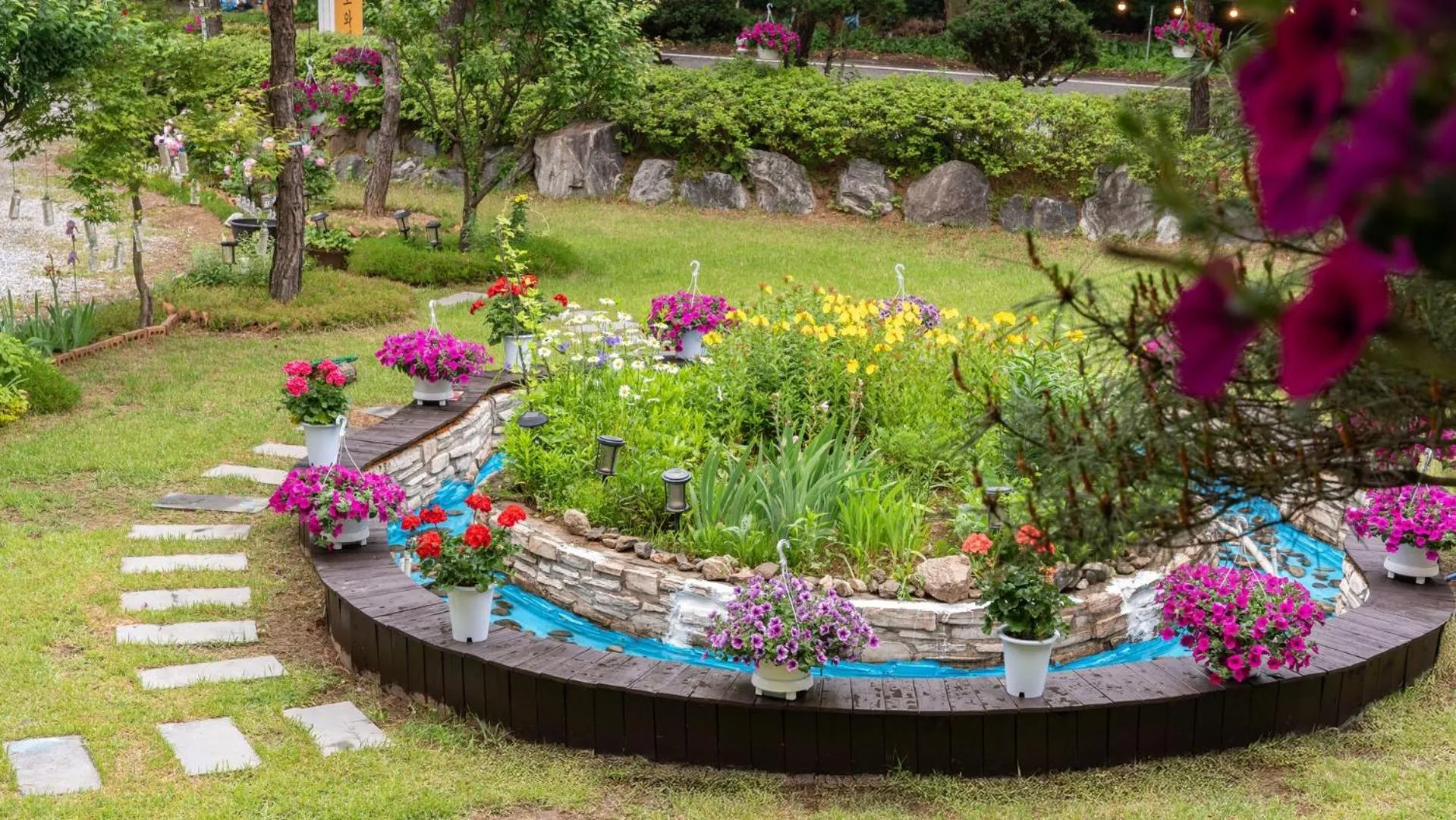 Property building in Gapyeong Rowa River view Pension