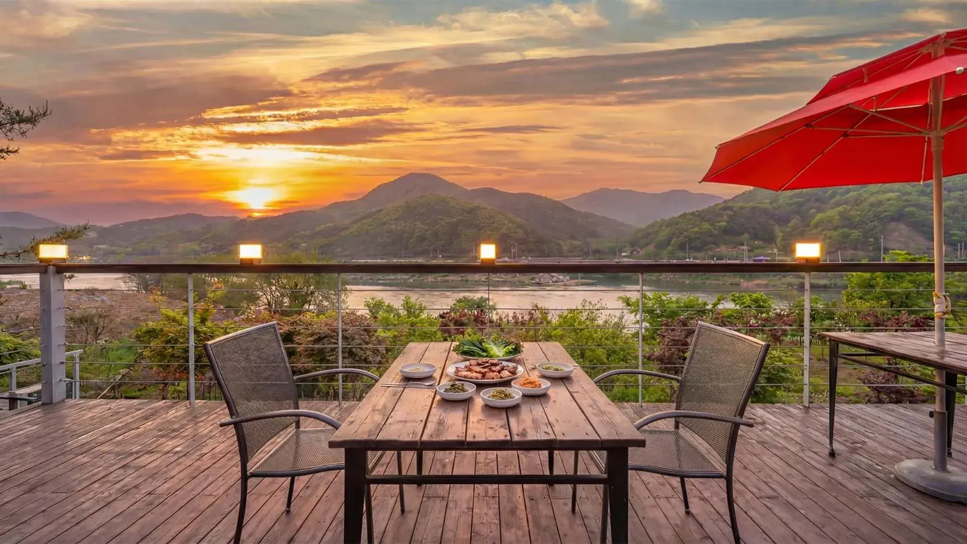 Property building in Gapyeong Rowa River view Pension Property building in Gapyeong Rowa River view Pension