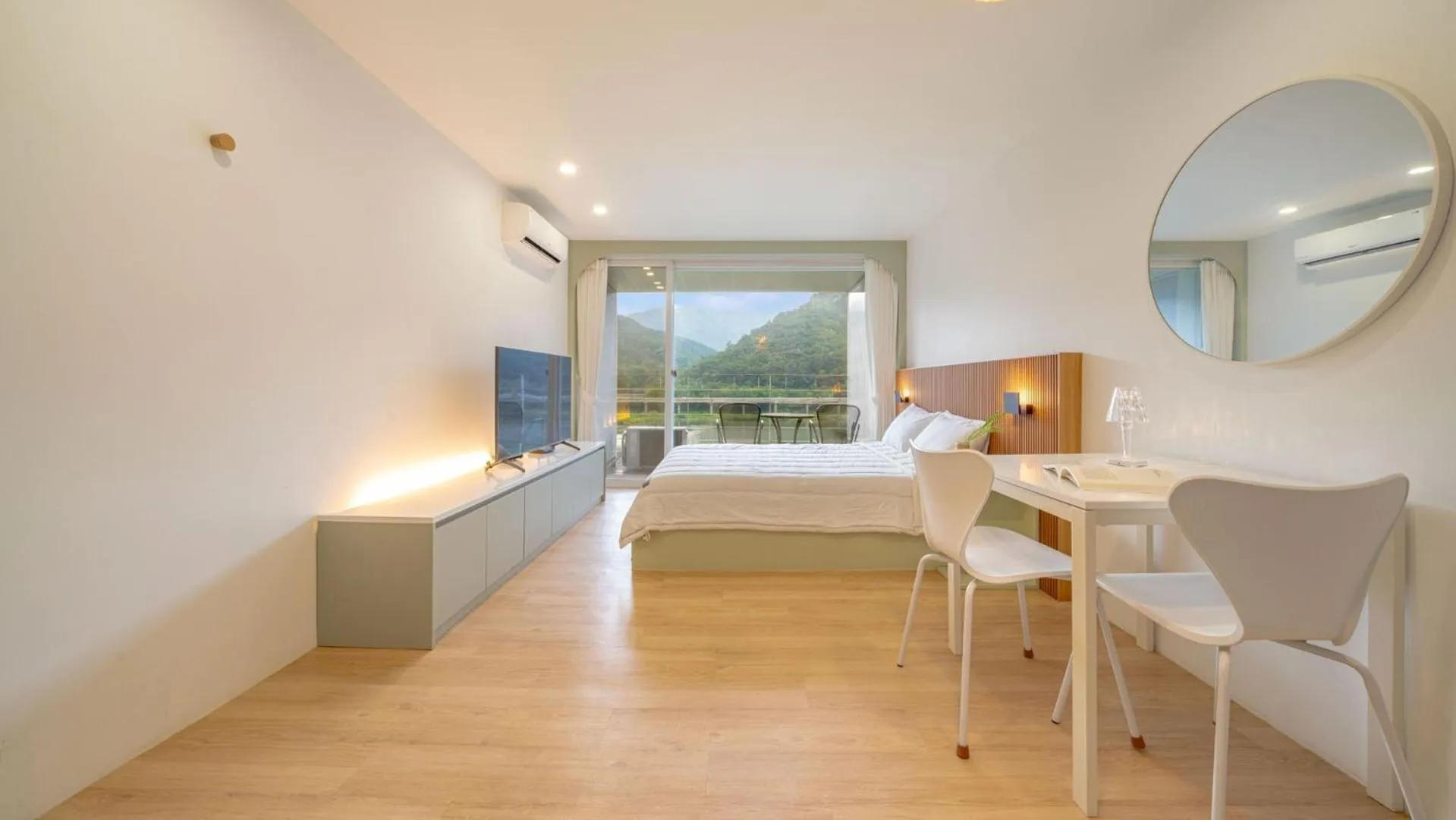 Property building, Bed in Gapyeong Rowa River view Pension