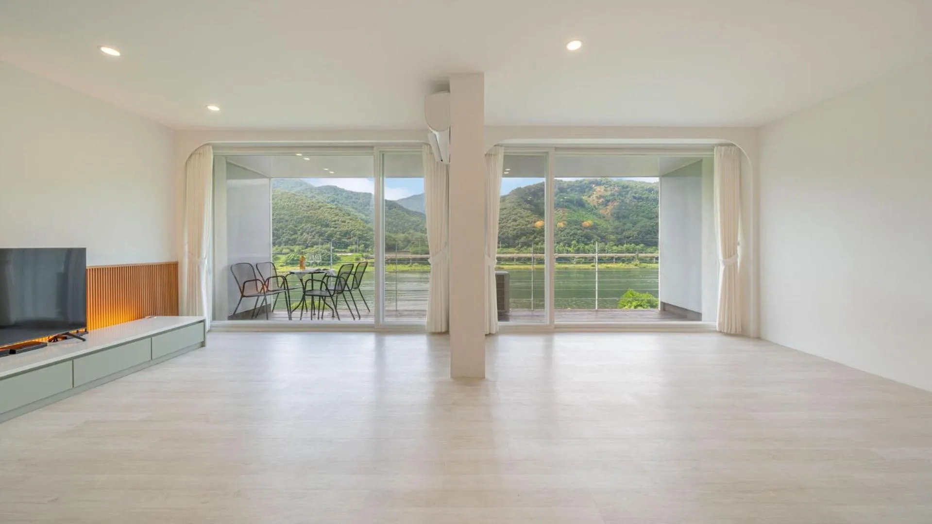 Property building in Gapyeong Rowa River view Pension