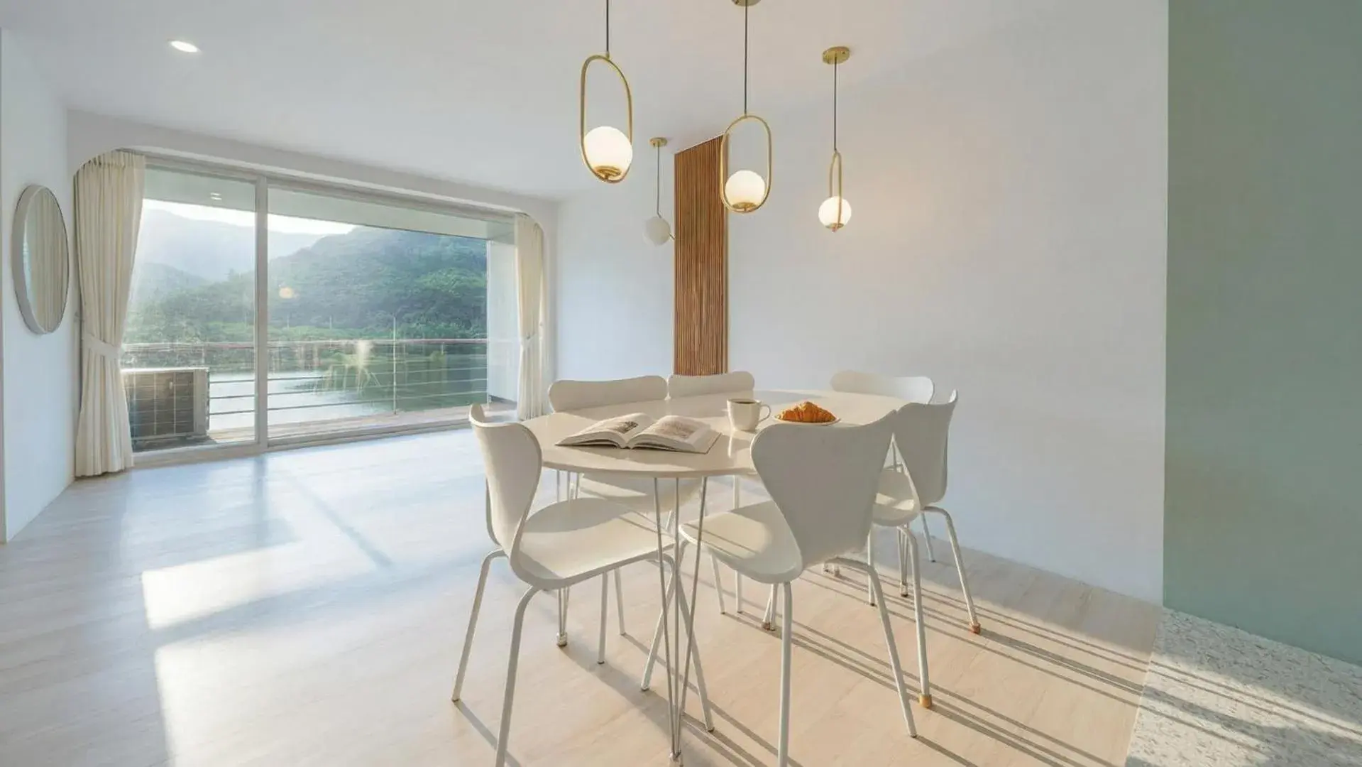 Property building in Gapyeong Rowa River view Pension Property building in Gapyeong Rowa River view Pension