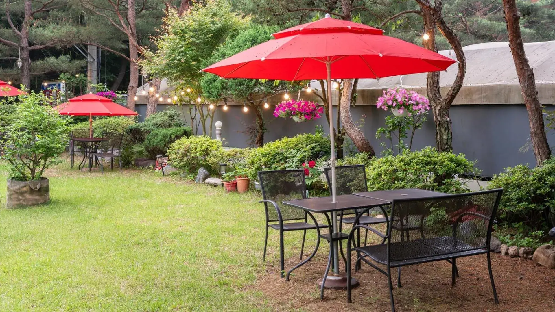 Property building in Gapyeong Rowa River view Pension Property building in Gapyeong Rowa River view Pension