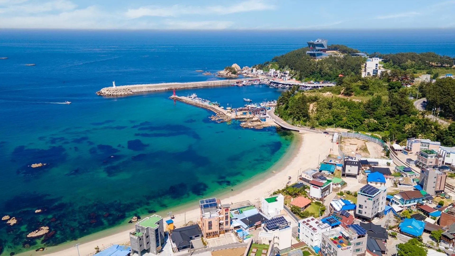 Property building in Samcheok jangho sanho Pension