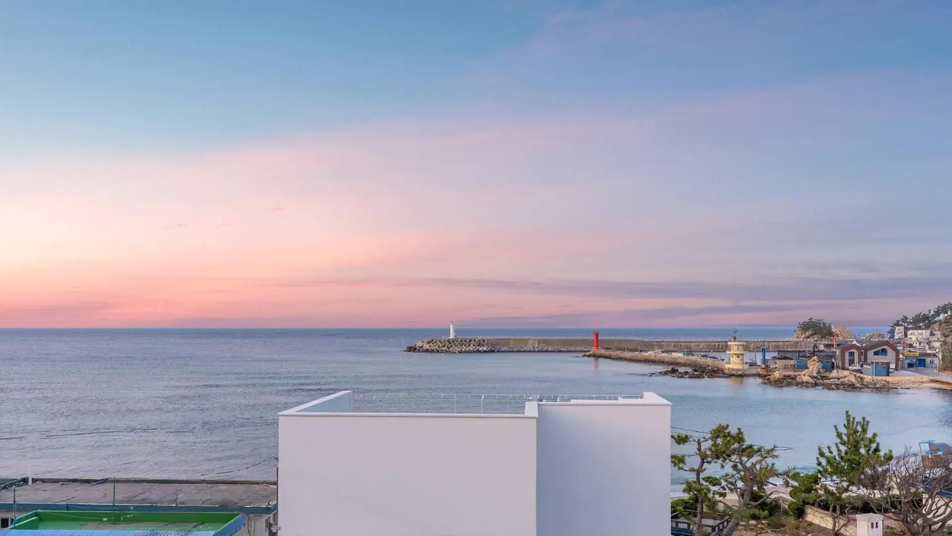 Property building in Samcheok jangho sanho Pension Property building in Samcheok jangho sanho Pension