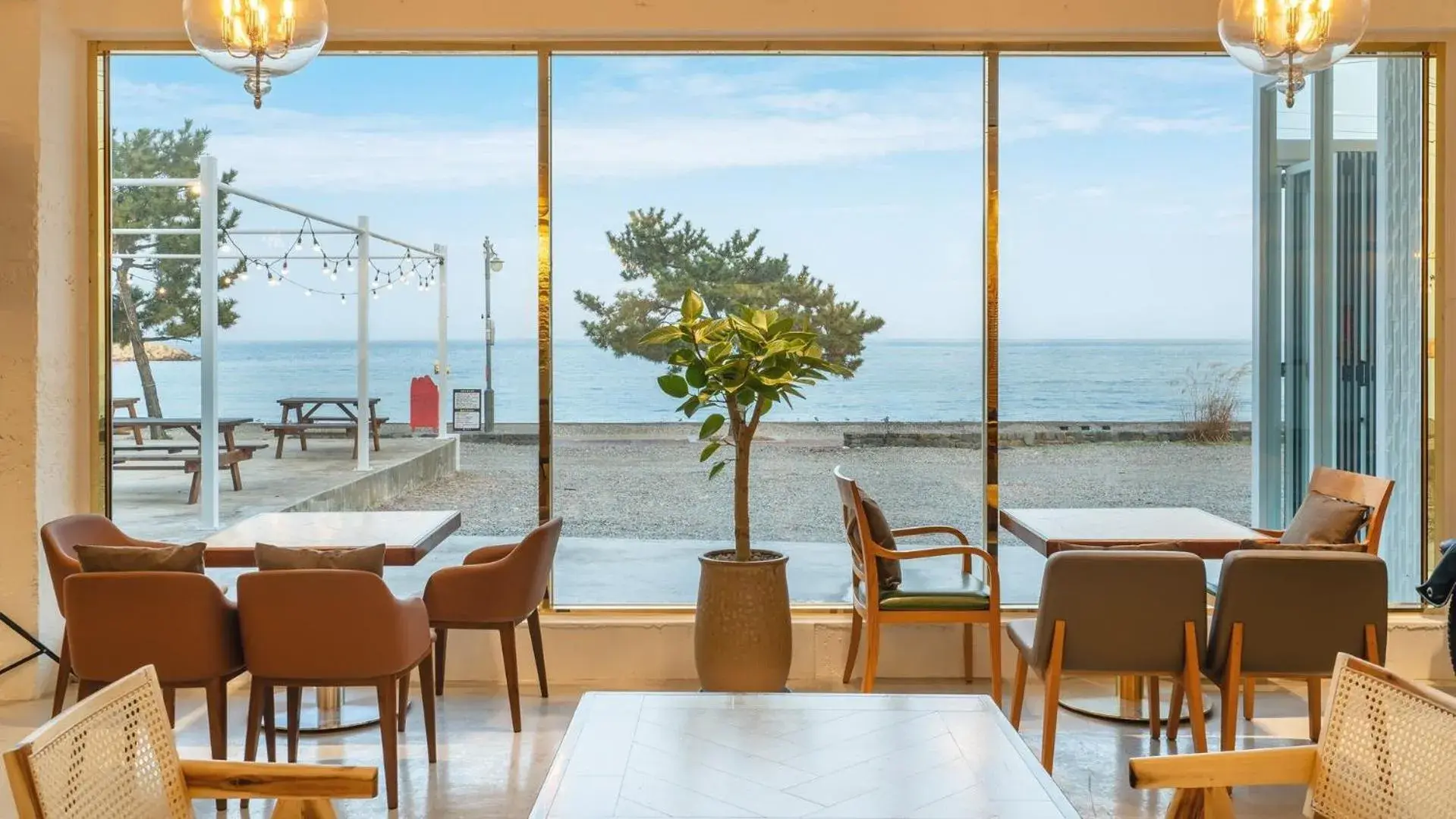 Property building in Gyeongju Luna Piena Poolvilla Property building in Gyeongju Luna Piena Poolvilla