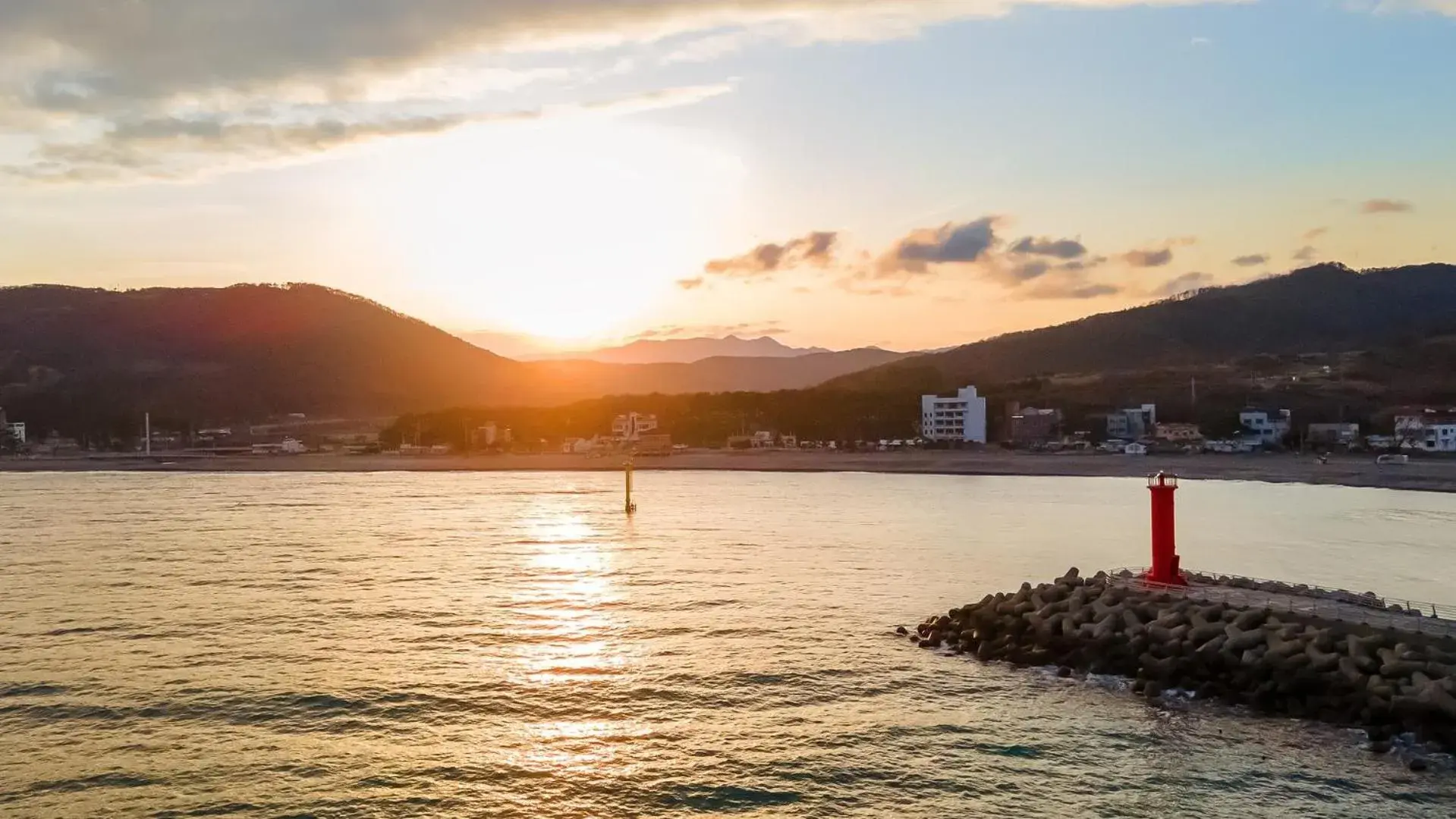 Property building in Gyeongju Luna Piena Poolvilla Property building in Gyeongju Luna Piena Poolvilla