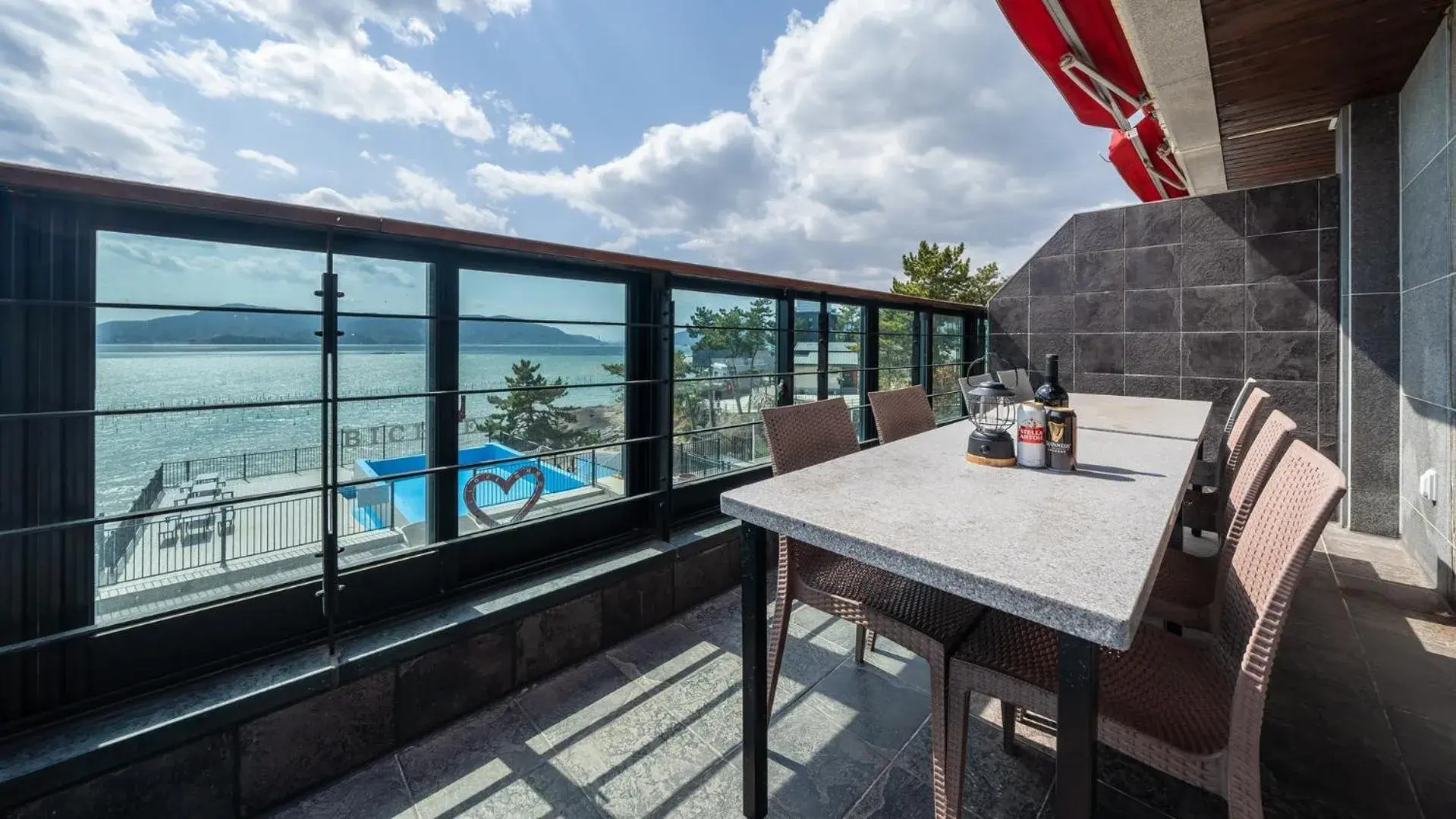 Property building in Sacheon Bichae Pension Property building in Sacheon Bichae Pension