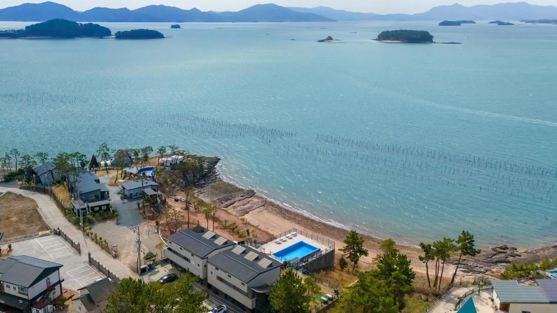 Property building in Sacheon Bichae Pension