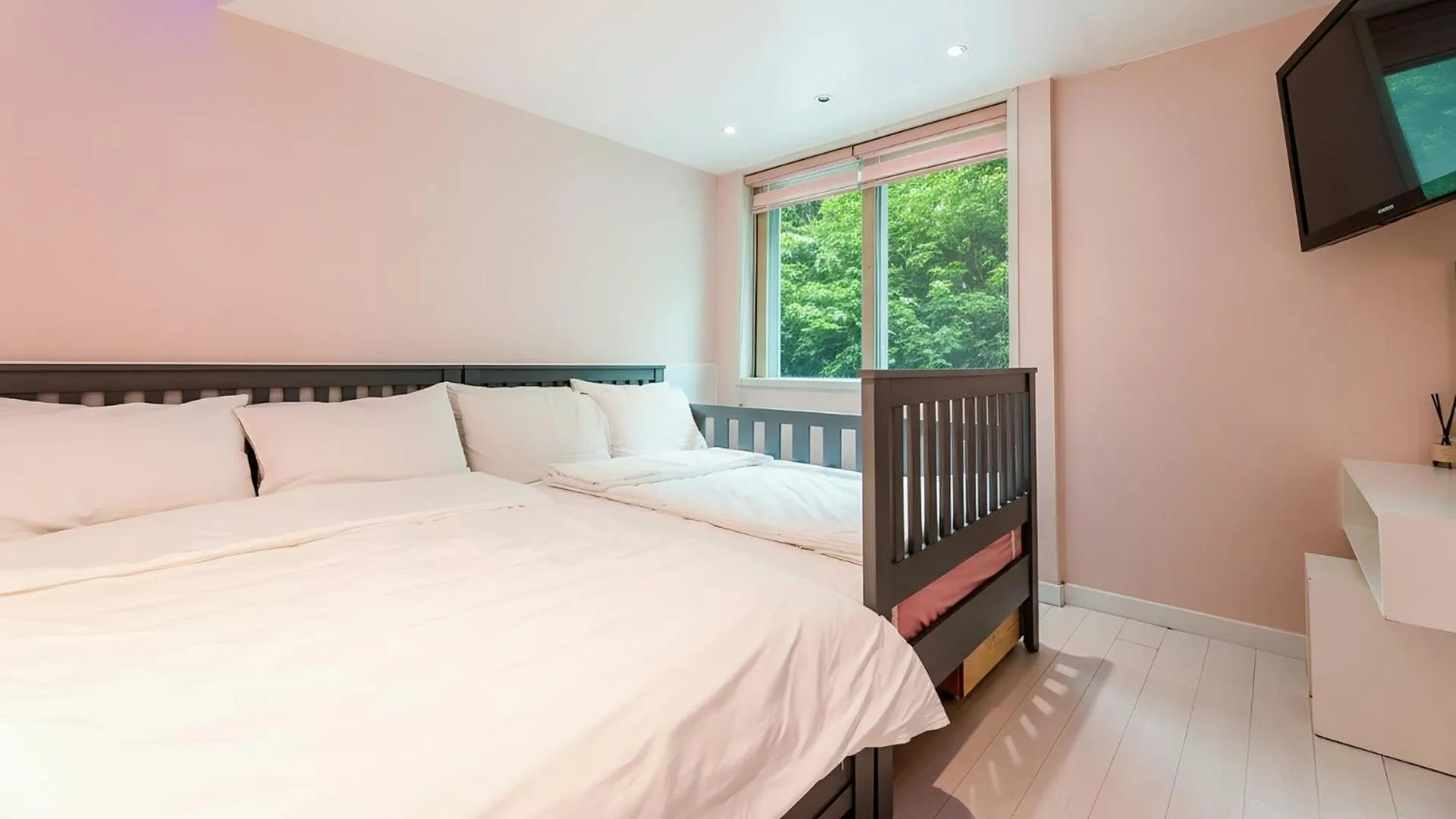 Property building, Bed in Gapyeong Pogny Kids Poolvilla
