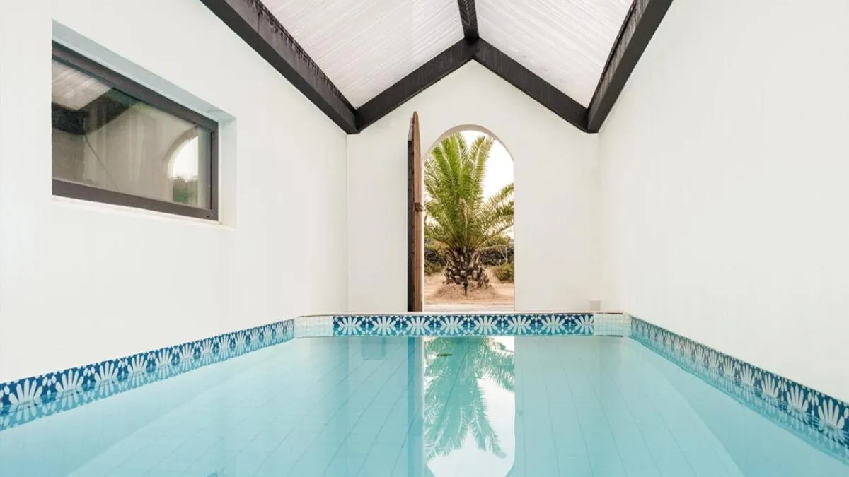 Property building in Jeju Geunalohu Pension