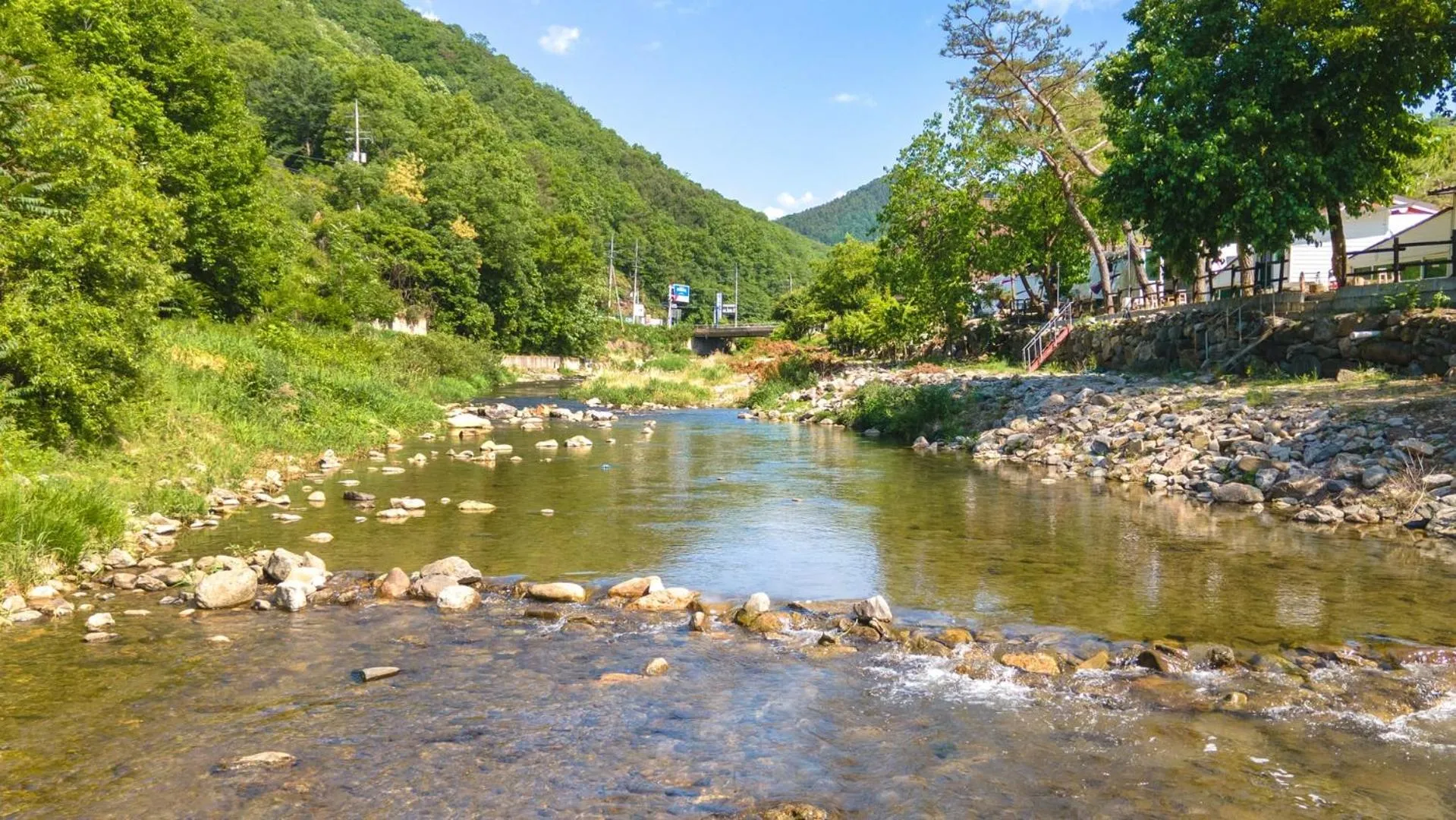 Property building in Yangpyeong Smile Caravan Pension