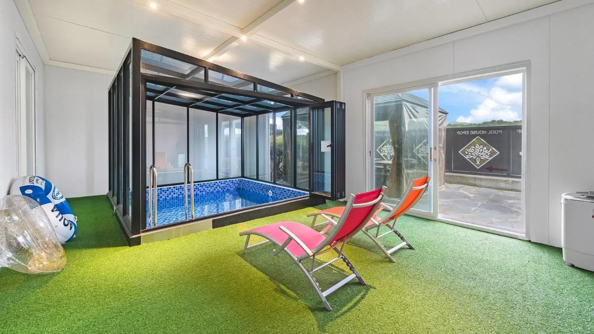 Property building in Chuncheon Poolhouse Epop Property building in Chuncheon Poolhouse Epop