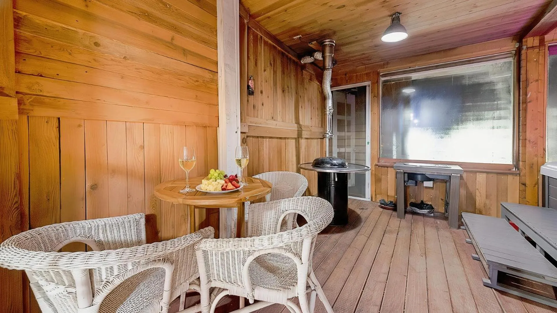 Property building in Ganghwa Izba Pension