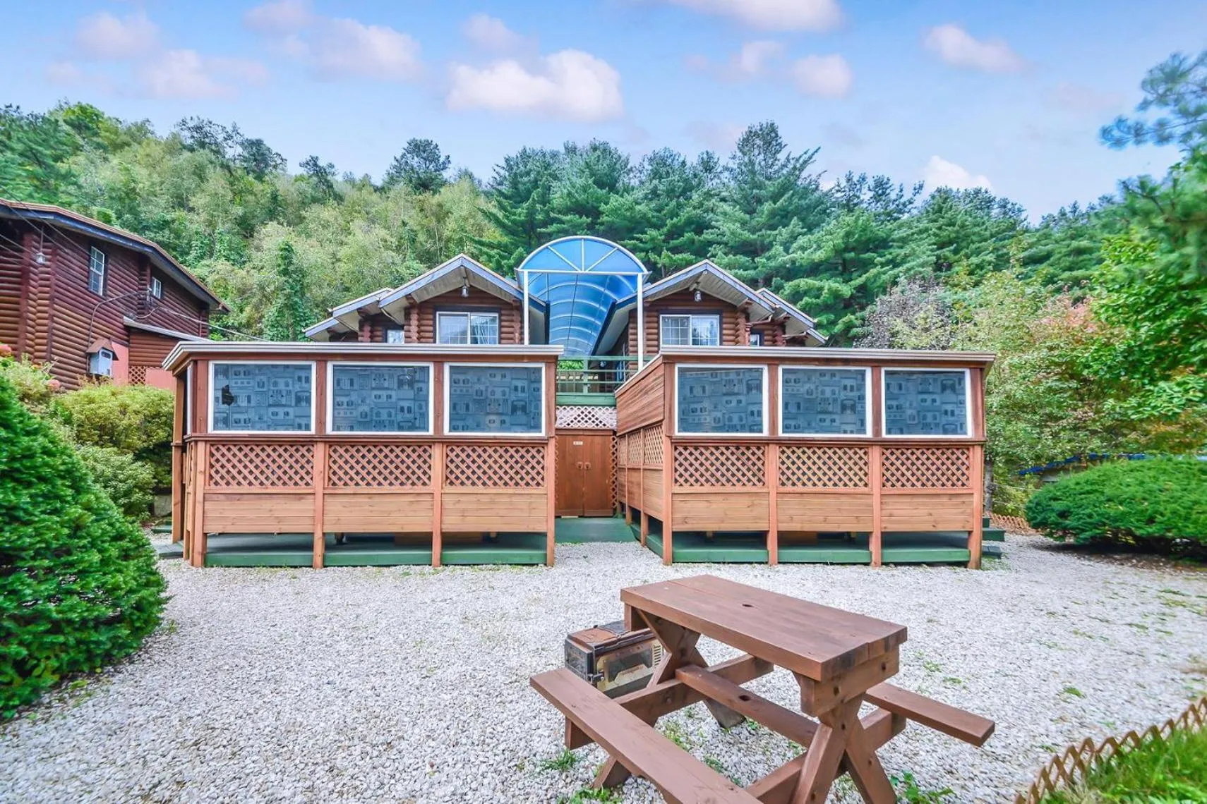 Property building in Pocheon Arumdri Pension