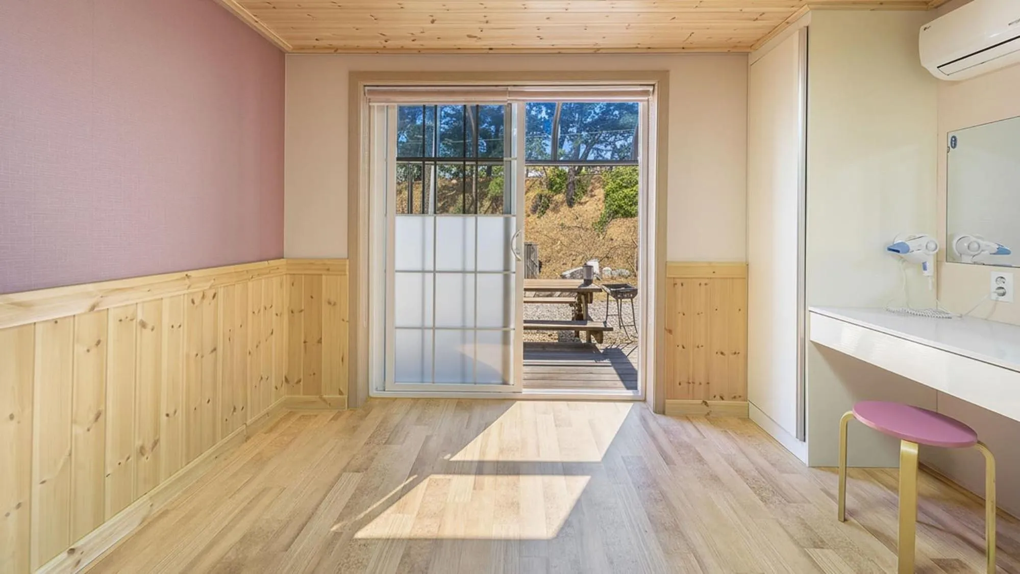 Property building in Samcheok ara Pension