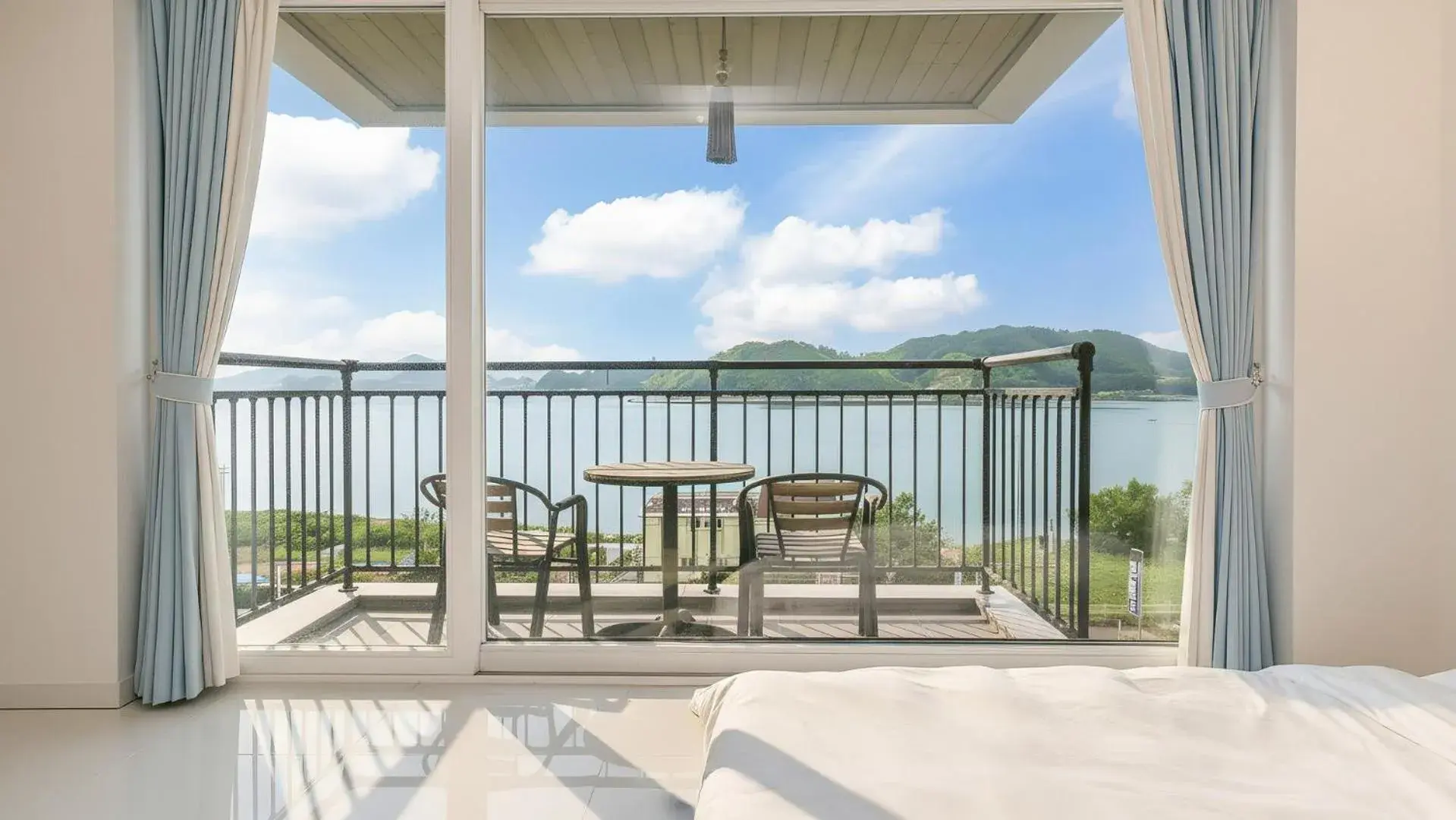 Property building in Namhae Four Seasons Pet-Friendly Pension Property building in Namhae Four Seasons Pet-Friendly Pension