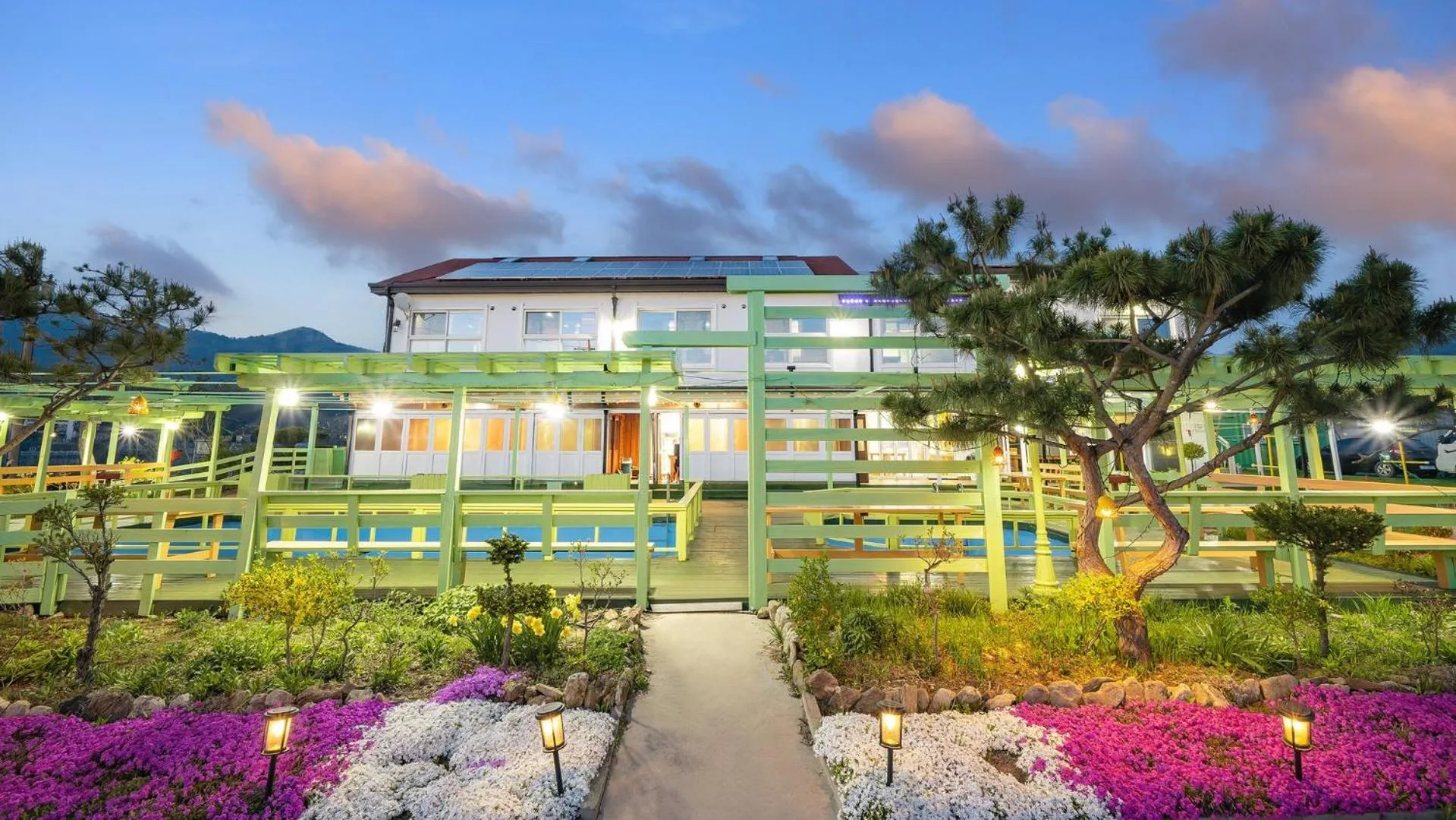 Property building in Ganghwa Abientot Spa Pension