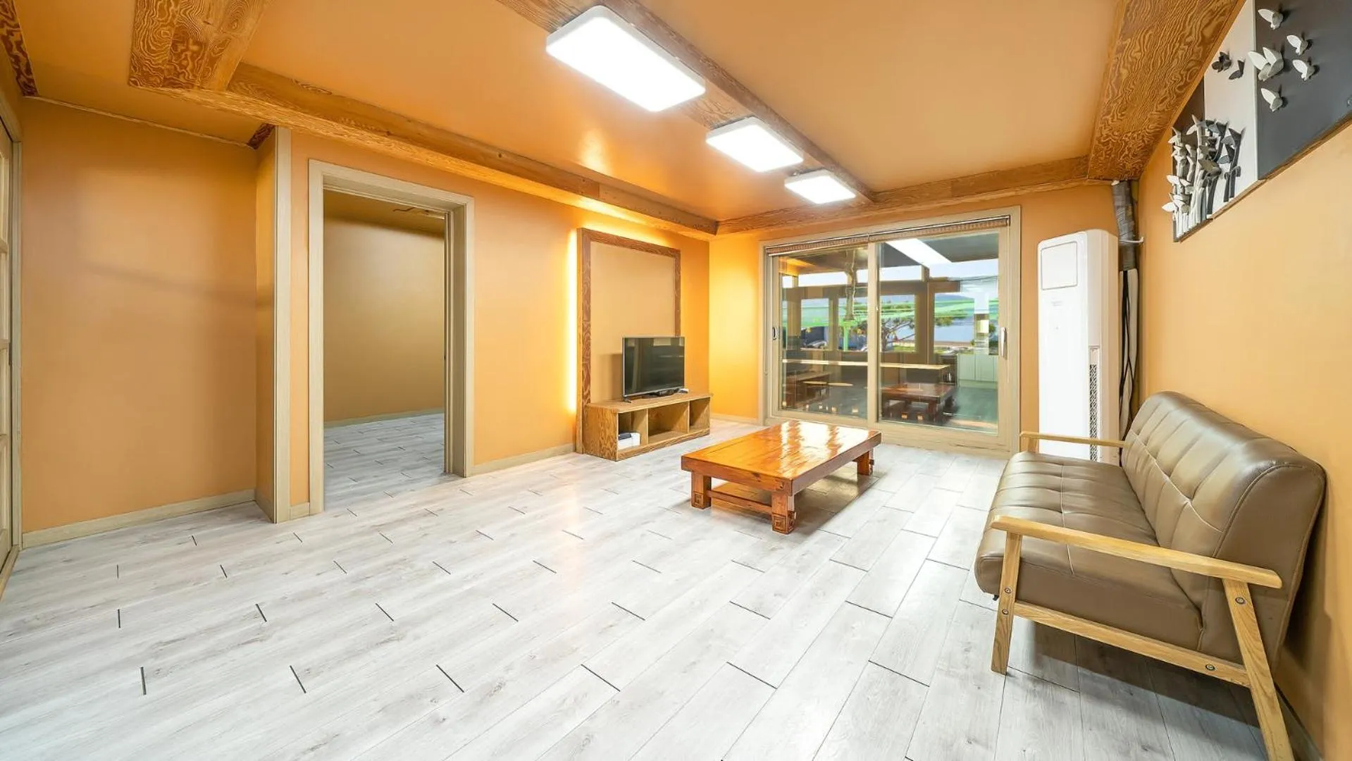 Property building in Ganghwa Abientot Spa Pension