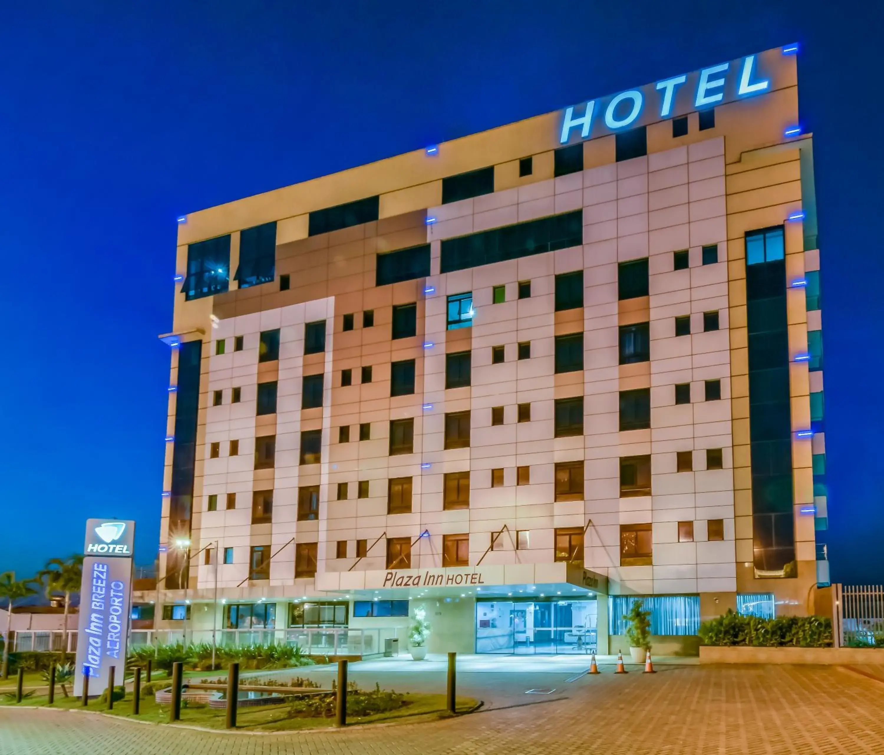Facade/entrance in Plaza Inn Breeze Aeroporto Facade/entrance in Plaza Inn Breeze Aeroporto