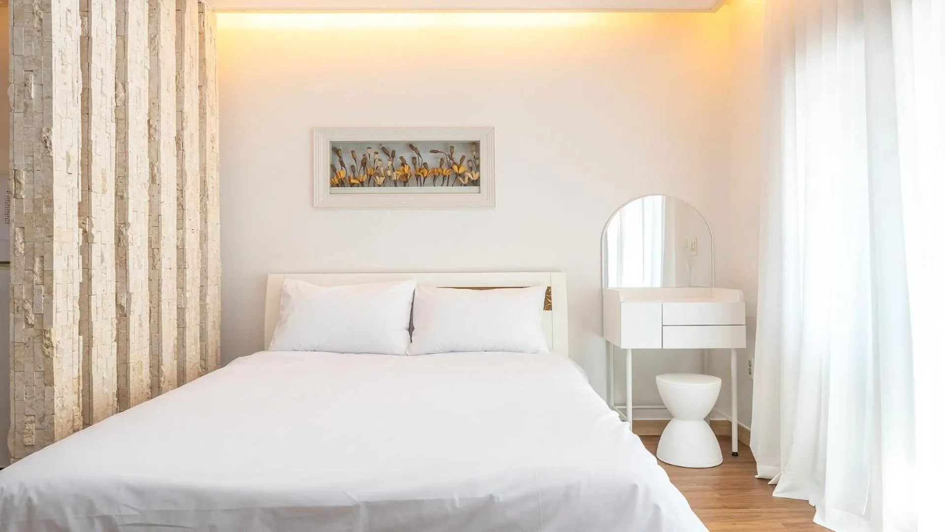 Property building, Bed in Ganghwa Hanabi Pension