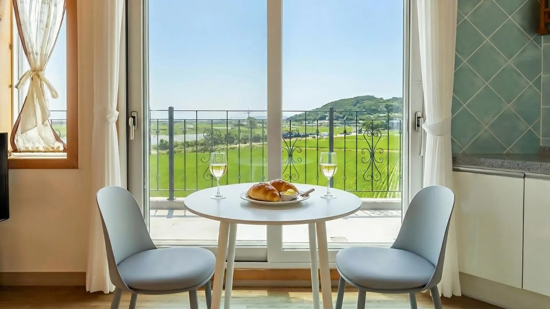 Property building in Ganghwa Hanabi Pension