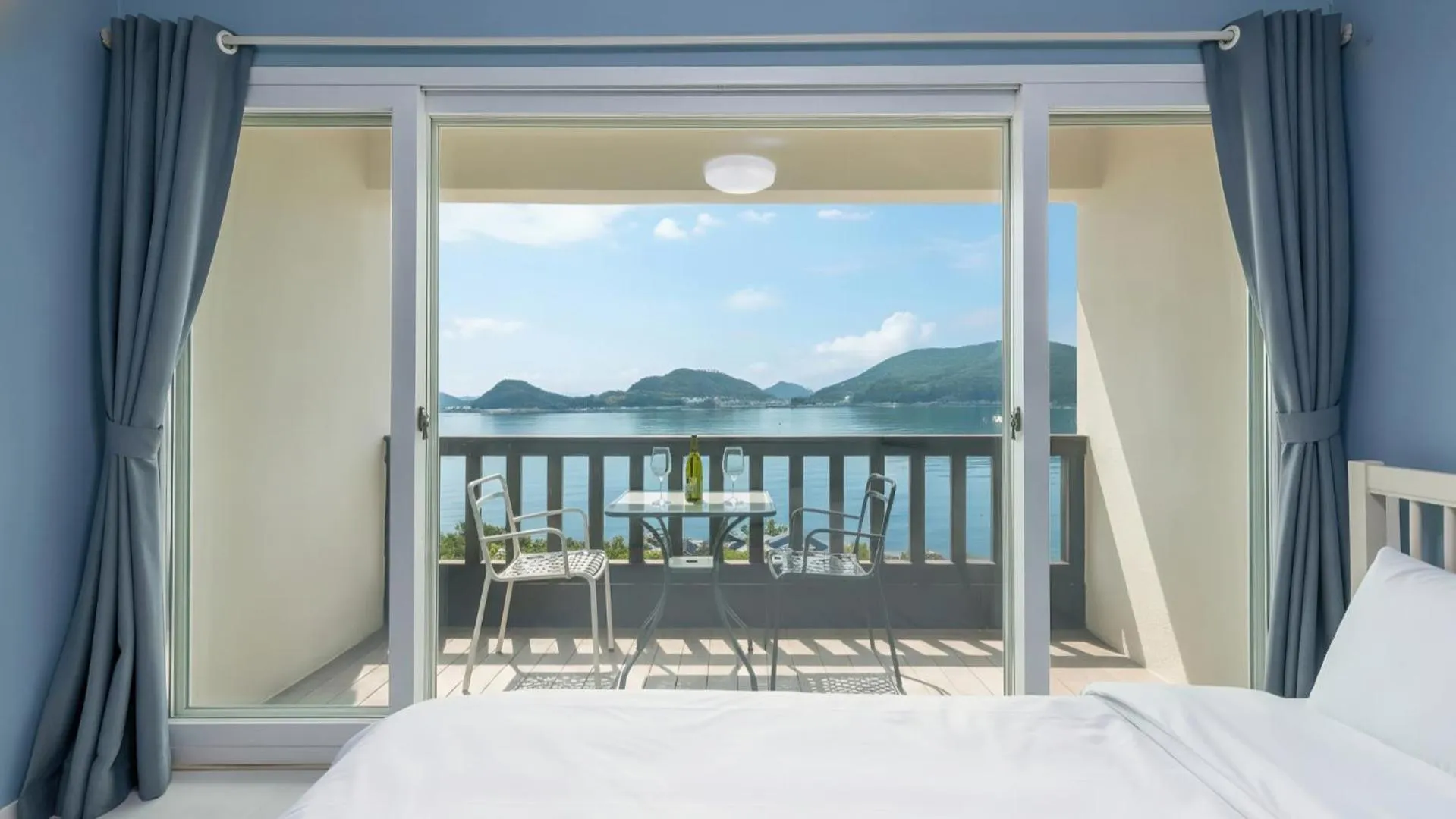 Property building, Bed in namhae sea stay N pet pension