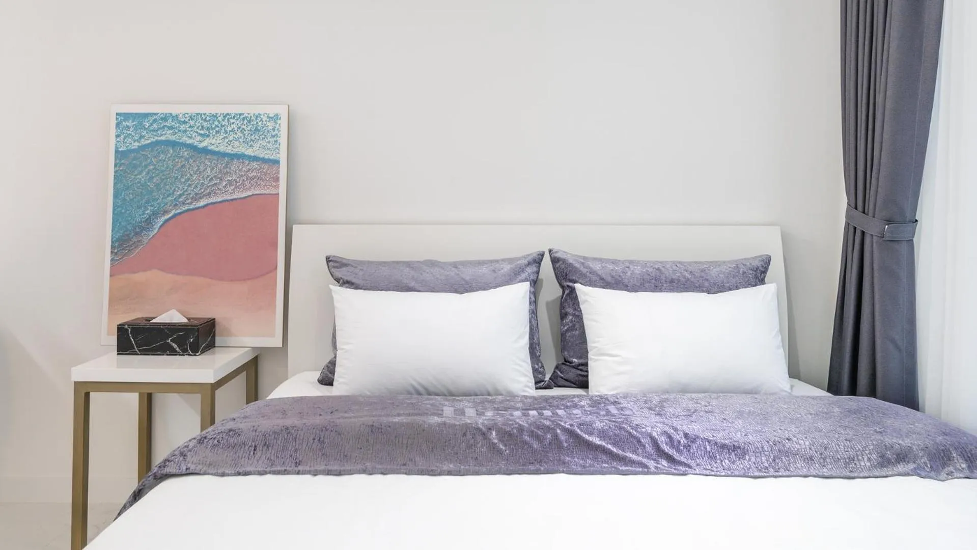 Property building, Bed in Yeosu Hemiswi SPA Pension