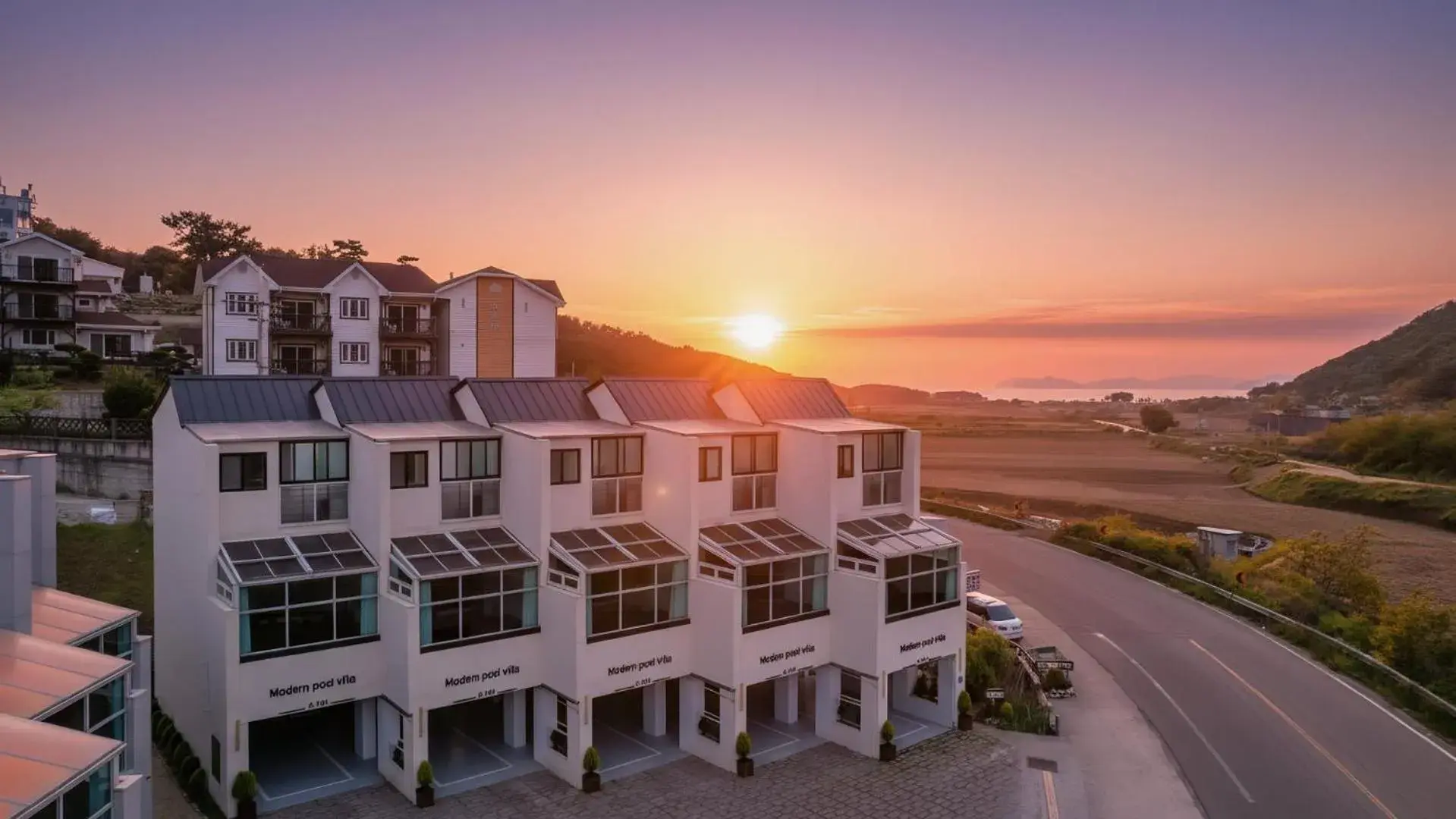 Property building in Gyeongju Modern Pool Villa Property building in Gyeongju Modern Pool Villa