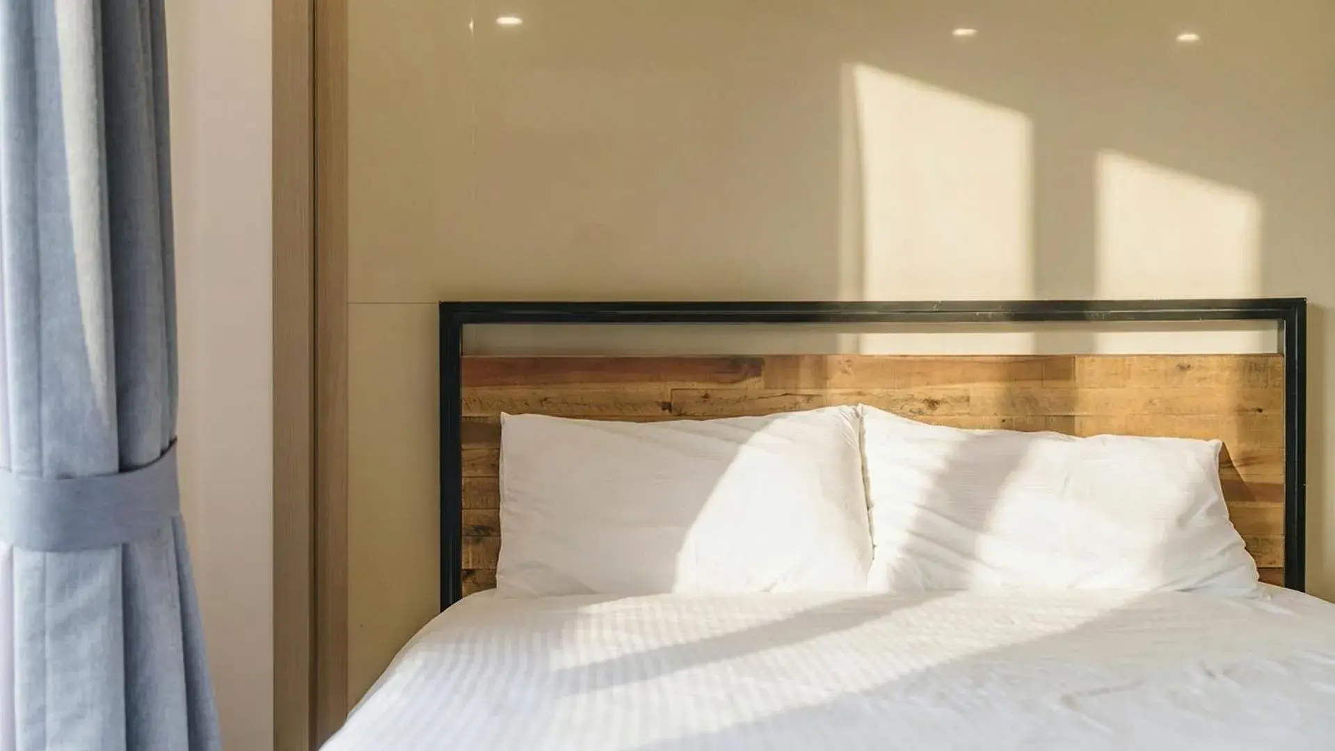 Property building, Bed in Yangyang Haettuneonchangmoon Pension Property building, Bed in Yangyang Haettuneonchangmoon Pension